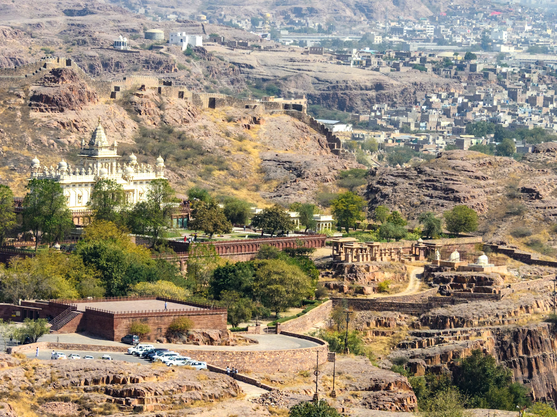 _2018-02-24__Nikon__Coolpix B700__ __f/5.3__1/800 sec________