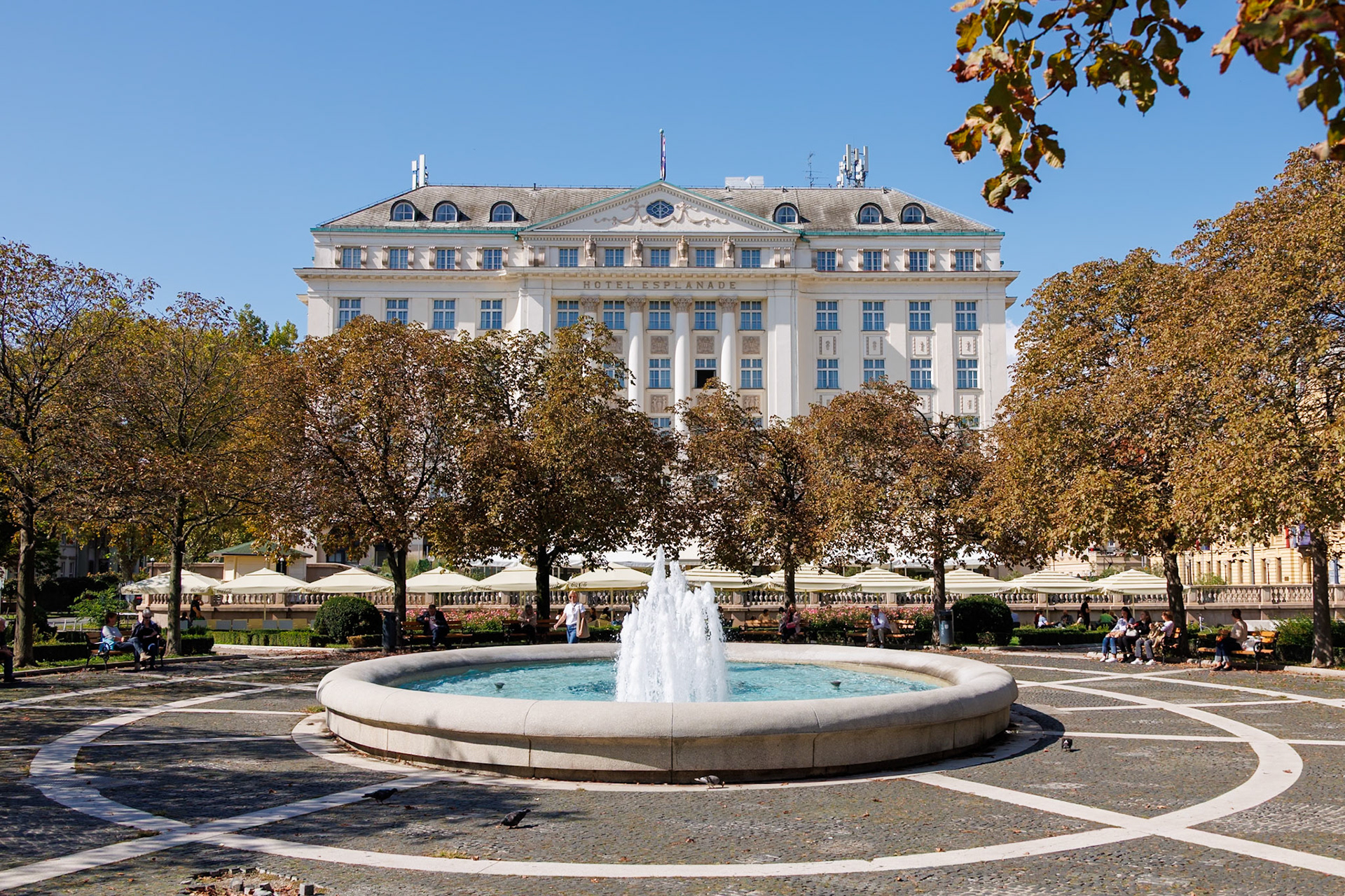 _2024-09-25__Canon__Canon EOS R3__ RF24-240mm F4-6.3 IS USM__f/8__1/200 sec__Kuća Folnegović__City of Zagreb__Croatia__45°48'19.0512" N 15°58'38.7192" E