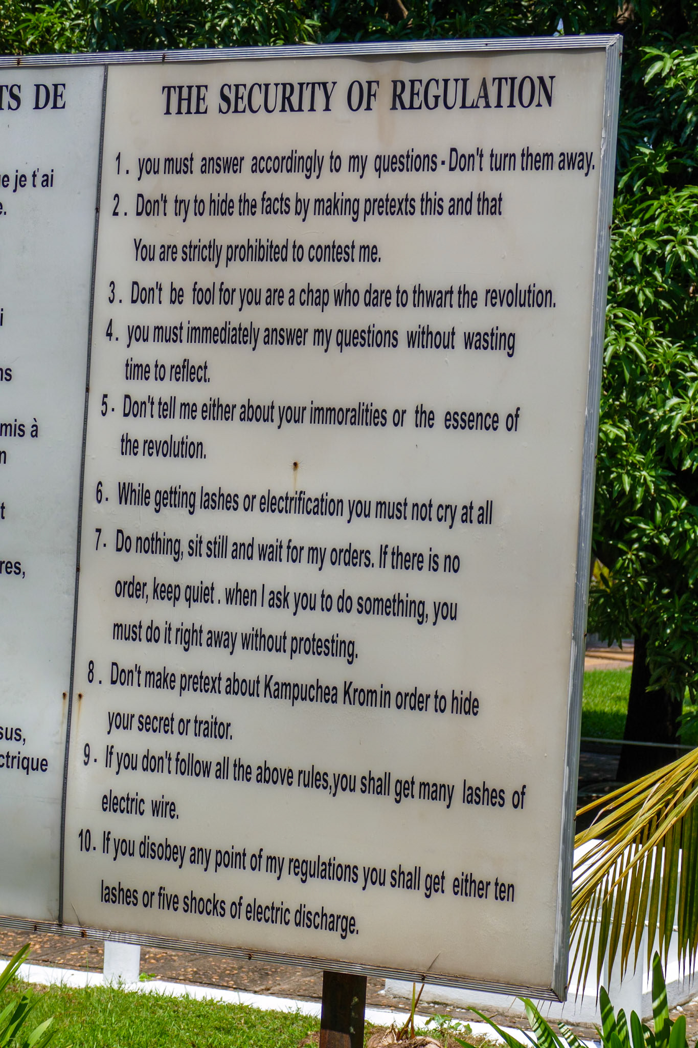_2019-09-24__Panasonic__DMC-FZ1000__ __f/3.8__1/1600 sec__Street 113__Khan Boeng Keng Kang__Cambodia__11°32'54.024" N 104°55'4.6596" E