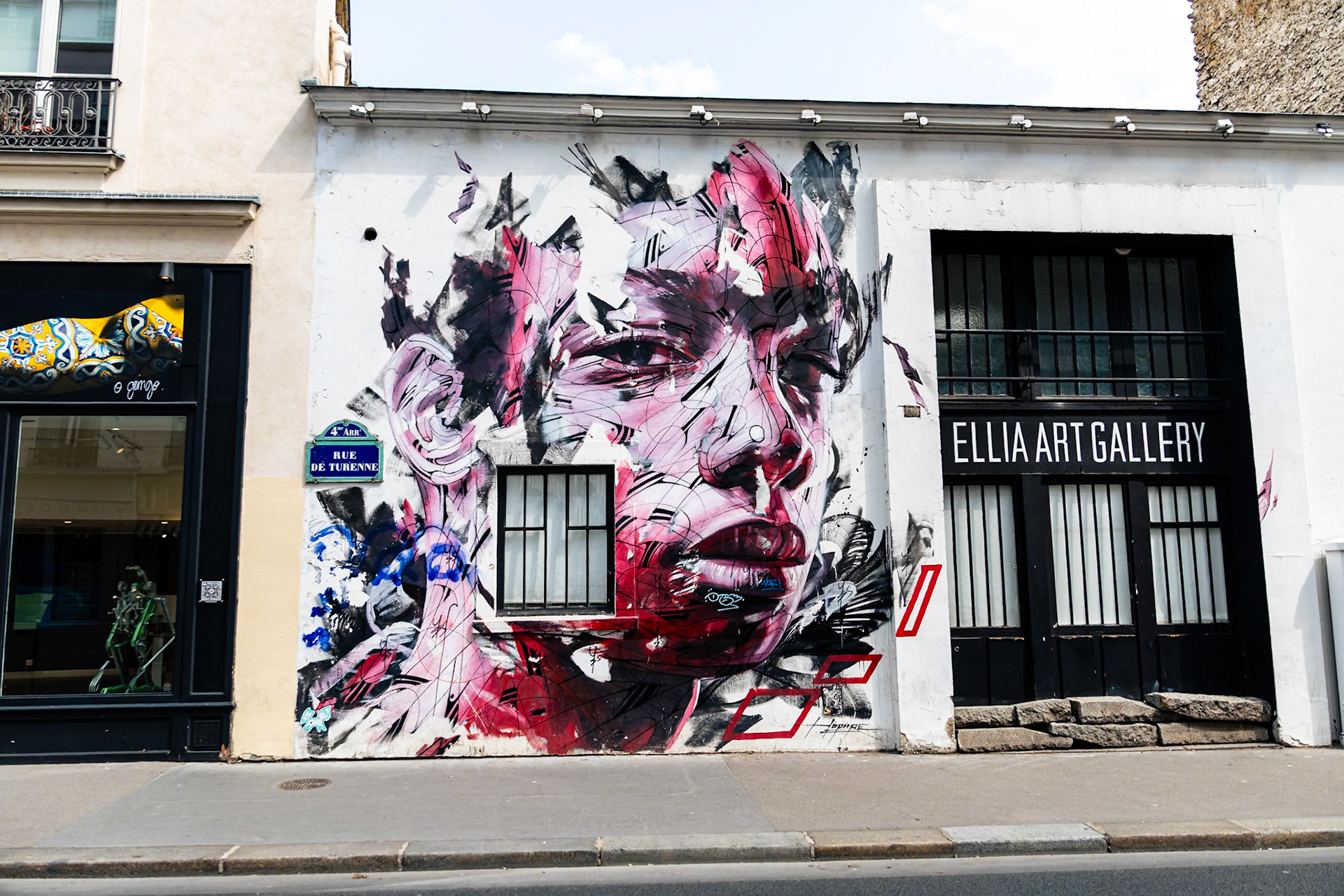 2025-06-09 15:02:43_RF28-70mm F2.8 IS STM_f/2.8_1/800 sec_Rue Madame de Sévigné_Paris_France_48°51'18.2268" N 2°21'49.608" E