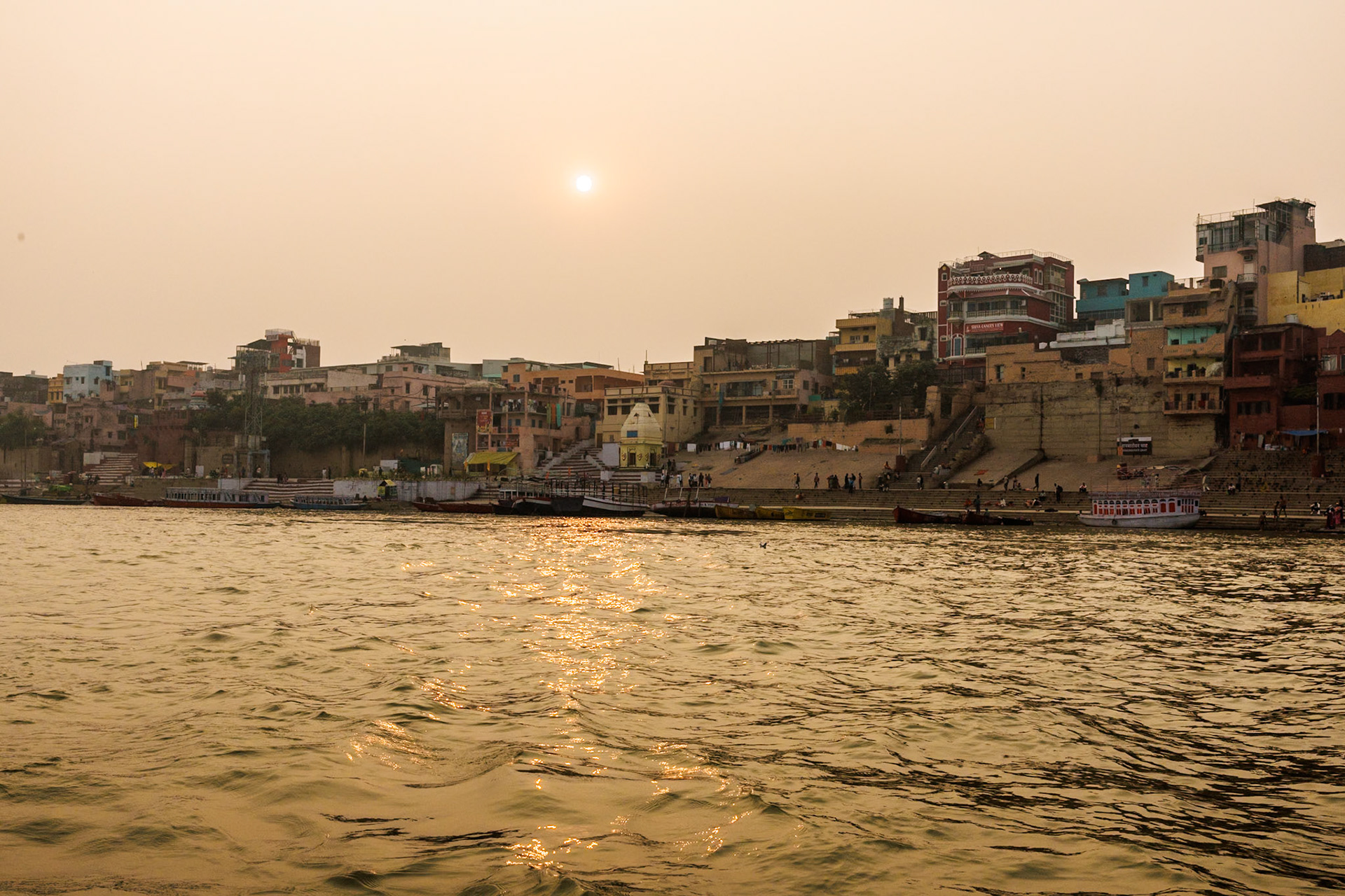 __2025-11-22__Canon__Canon EOS R3__ RF24-70mm F2.8 L IS USM__f/13__1/1250 sec____Varanasi__India__25°17'59.1792" N 83°0'30.798" E