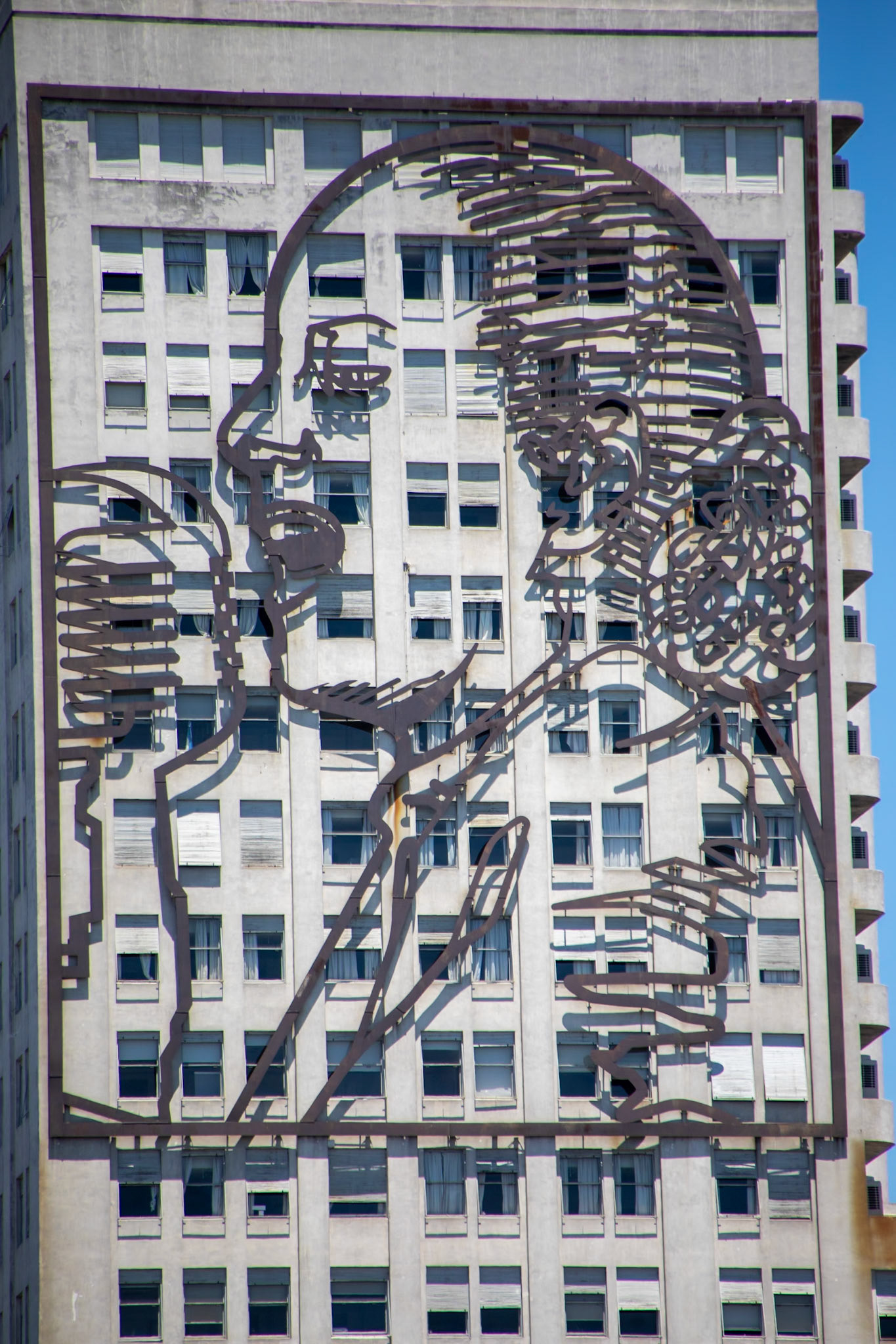 2023-11-25 16:48:45_TAMRON 28-300mm F/3.5-6.3 Di VC PZD A010_f/6.3_1/1250 sec_Bartolomé Mitre_Buenos Aires_Argentina_34°36'33.0228" S 58°22'51.8268" W