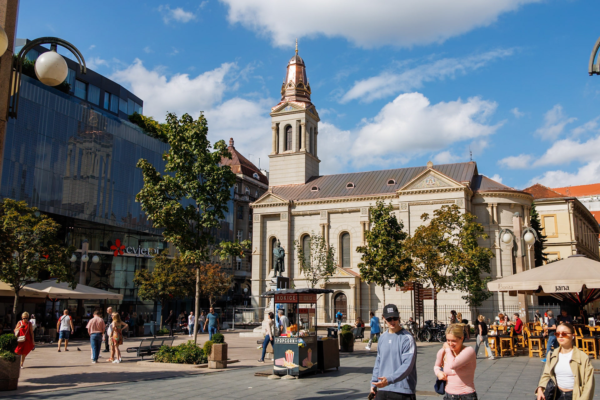 2024-09-25 13:23:25RF24-240mm F4-6.3 IS USMf/91/250 sec45°48'41.0832" N 15°58'27.1632" E