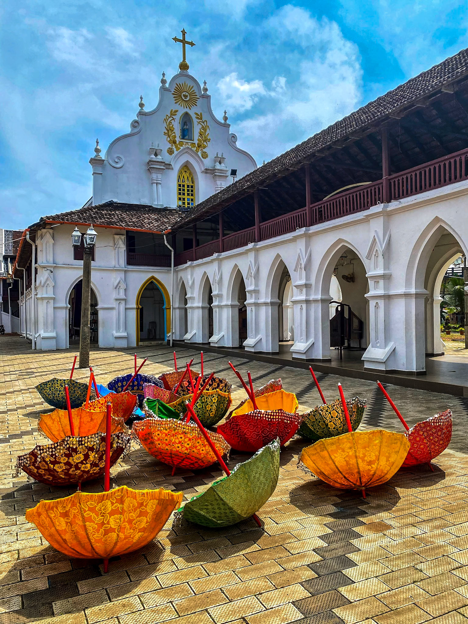 2022-11-03 11:30:13_iPhone 11 Pro back triple camera 4.25mm f/1.8_f/1.8_1/4400 sec____Alleppey &amp; Kerala Backwaters_India_