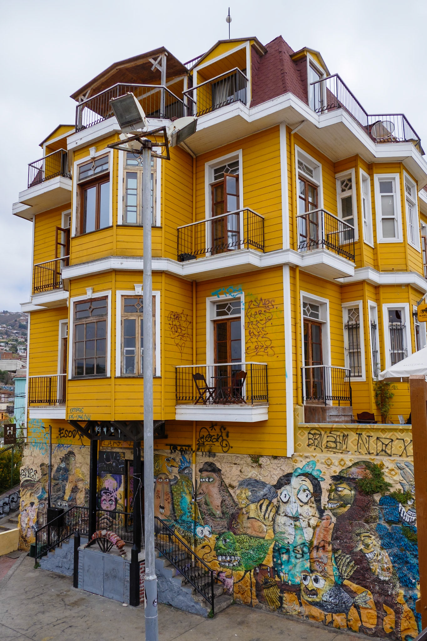 _2020-01-21__Panasonic__DMC-FZ1000__ __f/3.2__1/2000 sec__Dimalow__Valparaíso__Chile__33°2'37.8312" S 71°37'36.5628" W