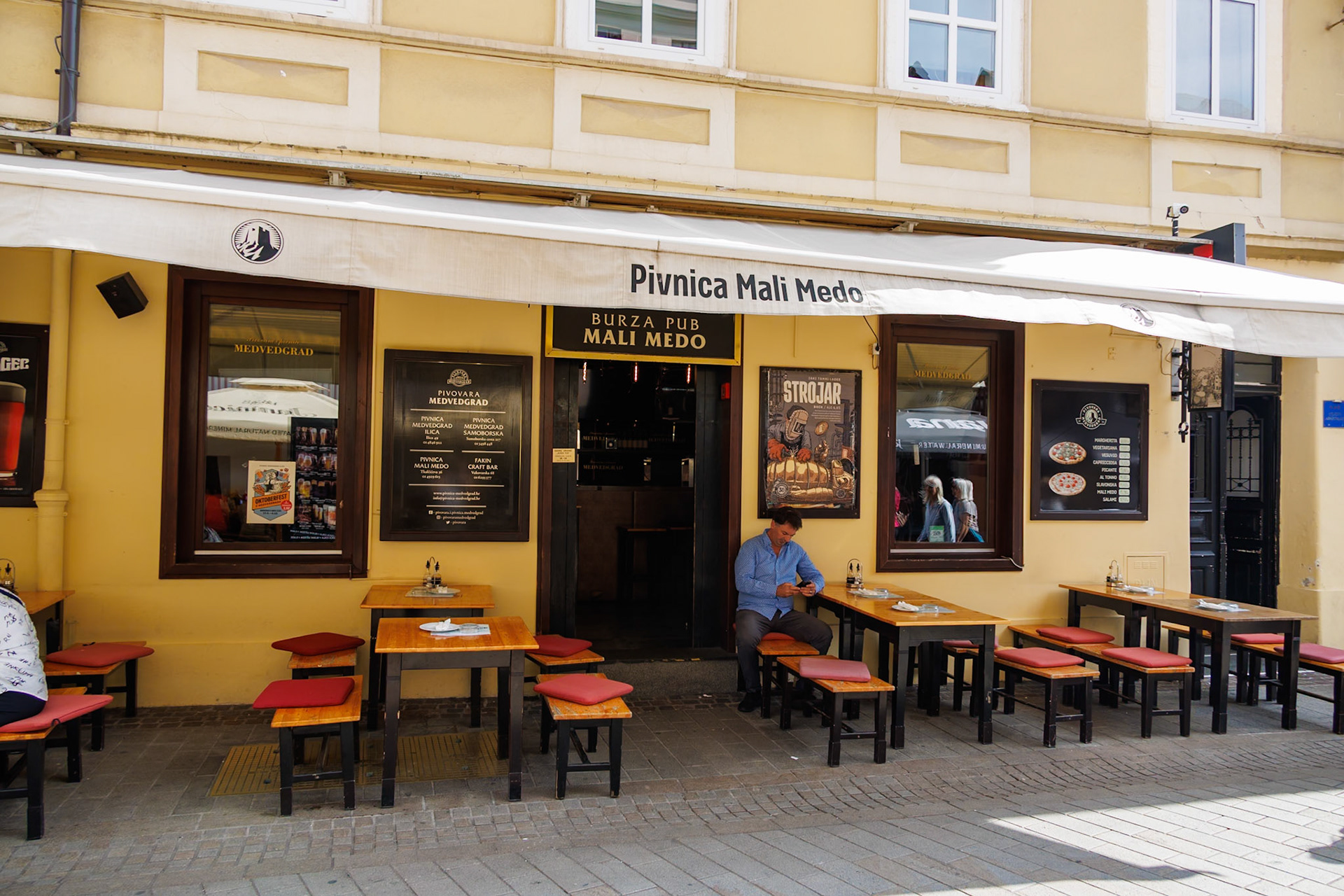 _2024-09-26__Canon__Canon EOS R3__ RF24-240mm F4-6.3 IS USM__f/5.6__1/125 sec__Kuća Folnegović__City of Zagreb__Croatia__45°48'58.5468" N 15°58'35.5728" E