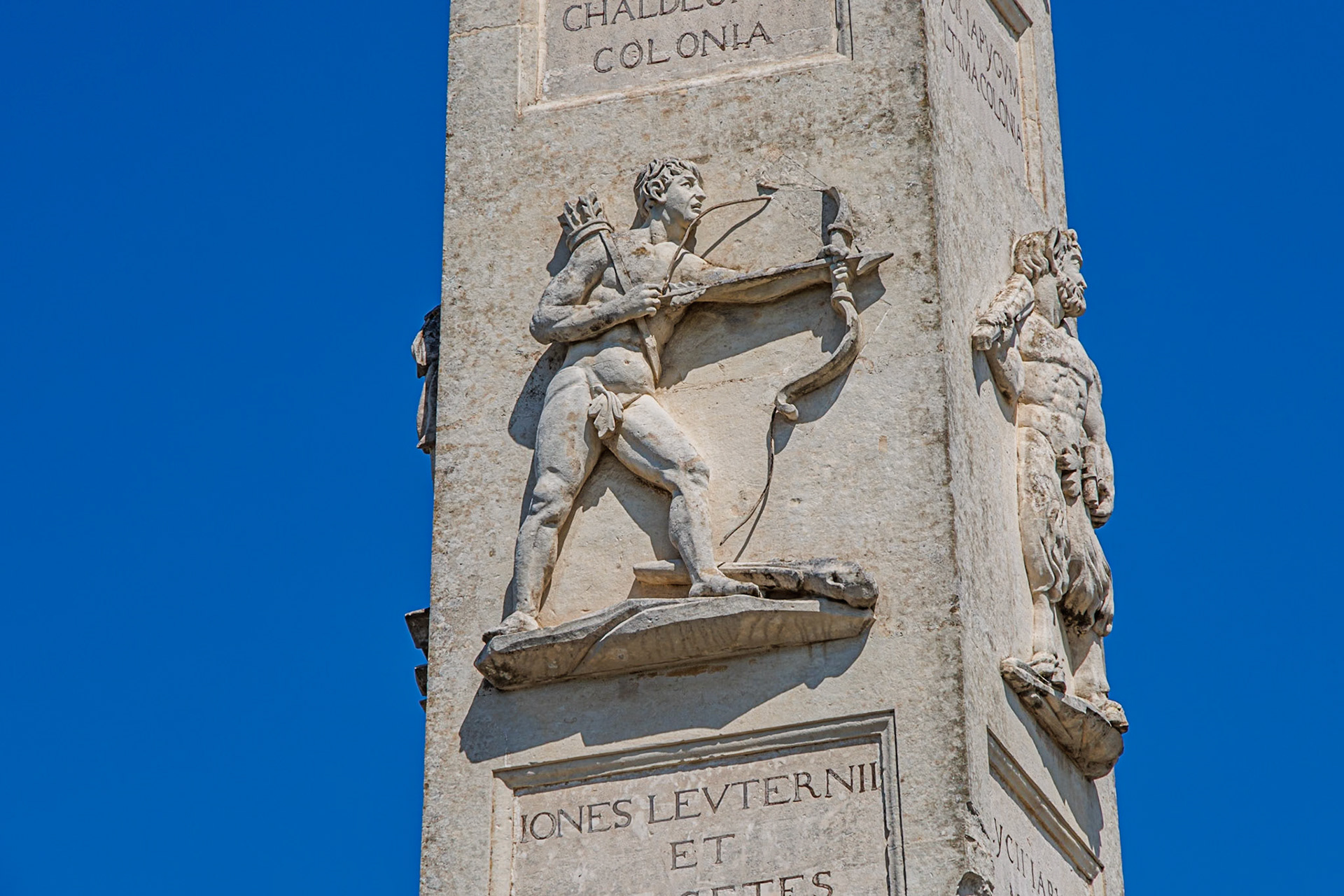 2024-09-12 11:06:05_RF24-240mm F4-6.3 IS USM_f/20_1/80 sec_Via Leonardo Prato_Lecce_Italy_40°21'27.18" N 18°10'1.3008" E