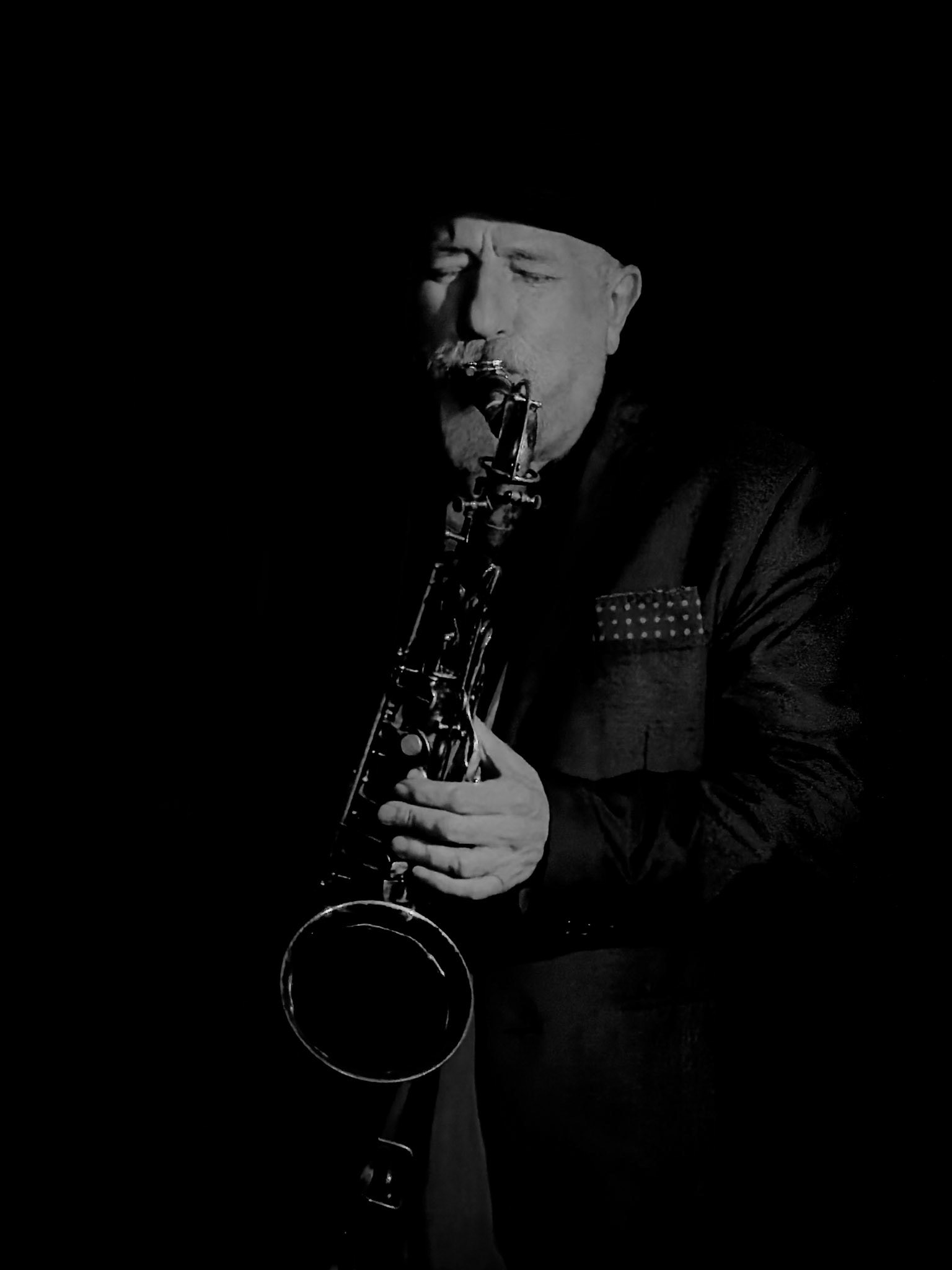 _2026-02-27__Apple__iPhone 17 Pro__ iPhone 17 Pro back camera 16.891mm f/2.8__f/2.8__1/430 sec__High Street__Wraysbury__England__51°27'26.0496" N 0°33'15.2496" W