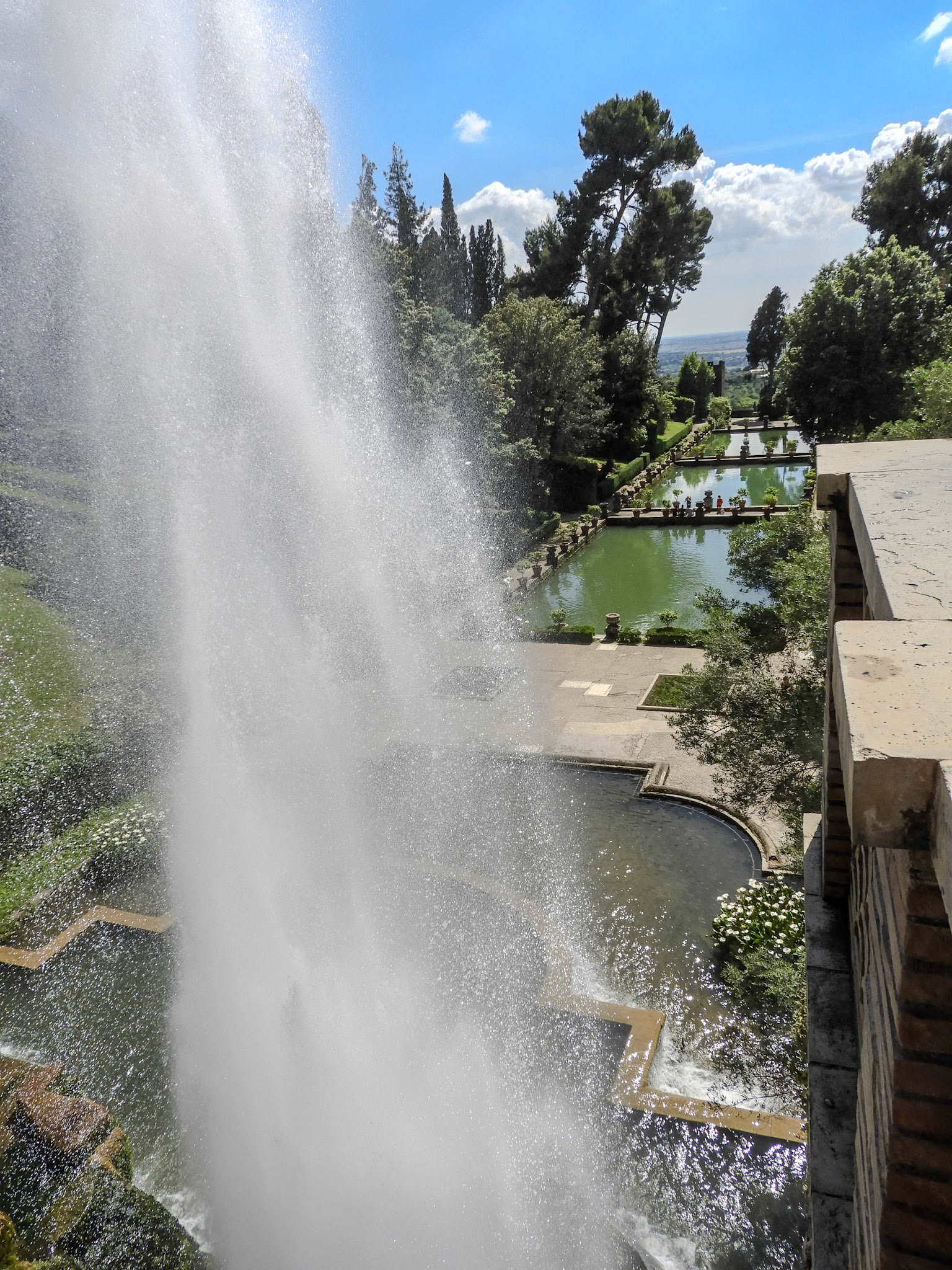 2018-05-24 15:27:44__f/3.8_1/1600 sec__Tivoli_Italy_41°57'49.9068" N 12°47'46.464" E