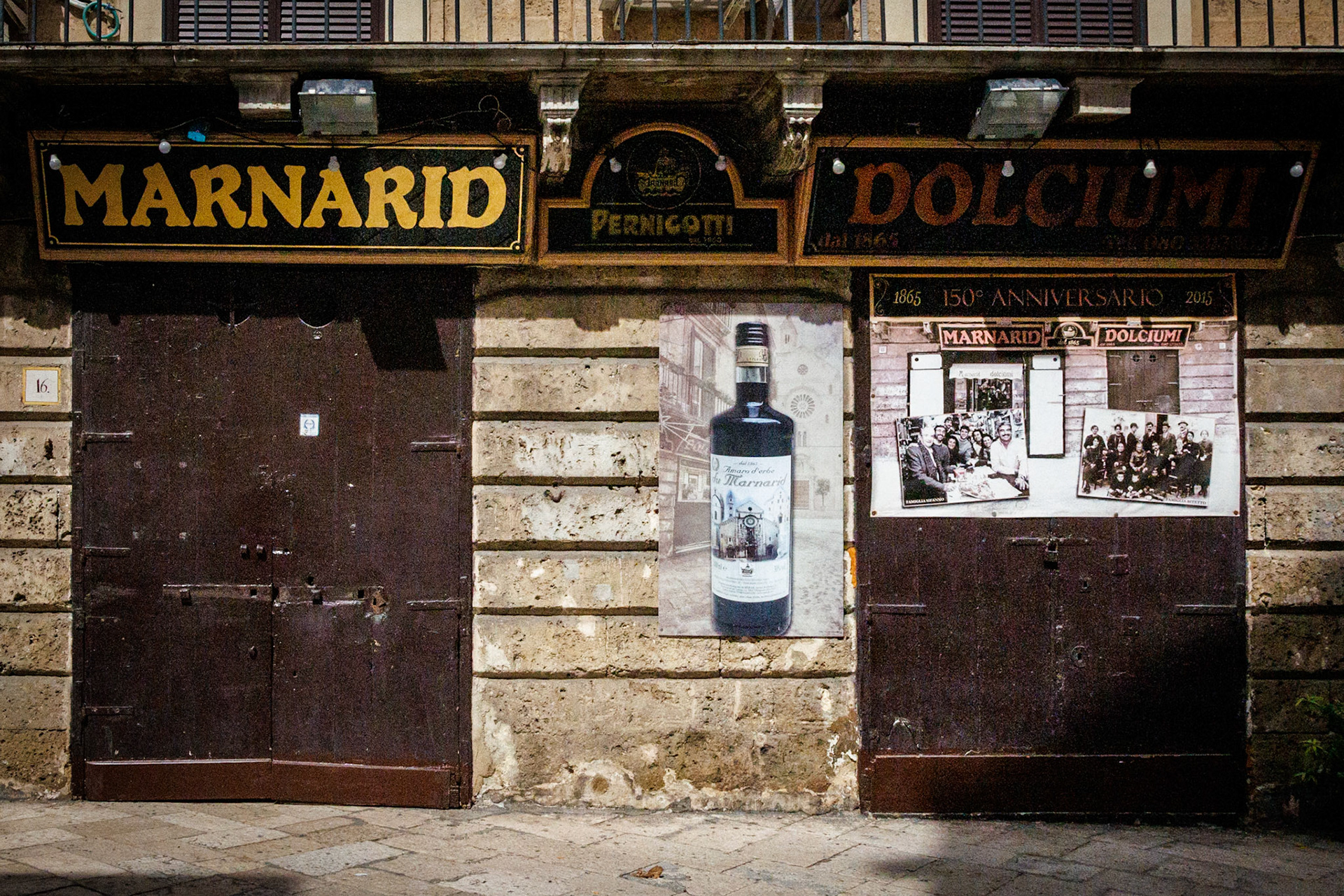 _2024-09-06__Canon__Canon EOS R3__ RF24-240mm F4-6.3 IS USM__f/25__1/8000 sec__Piazza del Ferrarese__Bari__Italy__41°7'42.6468" N 16°52'5.6892" E