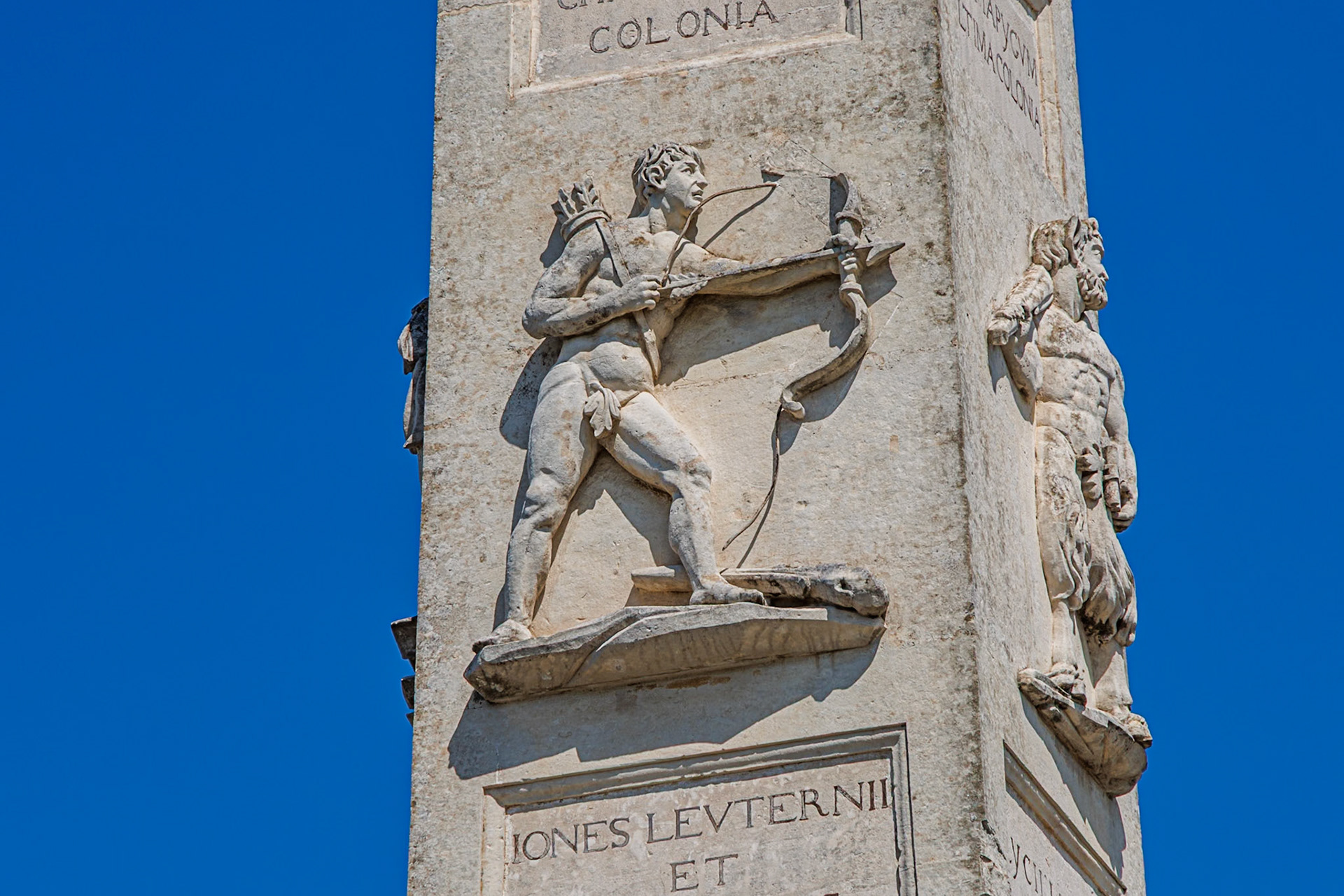 _2024-09-12__Canon__Canon EOS R3__ RF24-240mm F4-6.3 IS USM__f/20__1/80 sec__Via Leonardo Prato__Lecce__Italy__40°21'27.18" N 18°10'1.3008" E