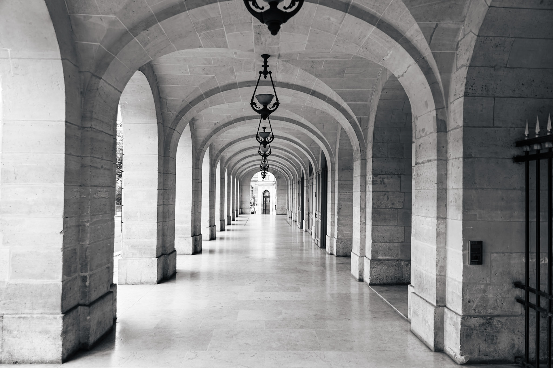 2025-06-09 17:58:14_RF28-70mm F2.8 IS STM_f/2.8_1/160 sec_6th Arrondissement_Paris_France_48°50'59.7552" N 2°20'19.8672" E