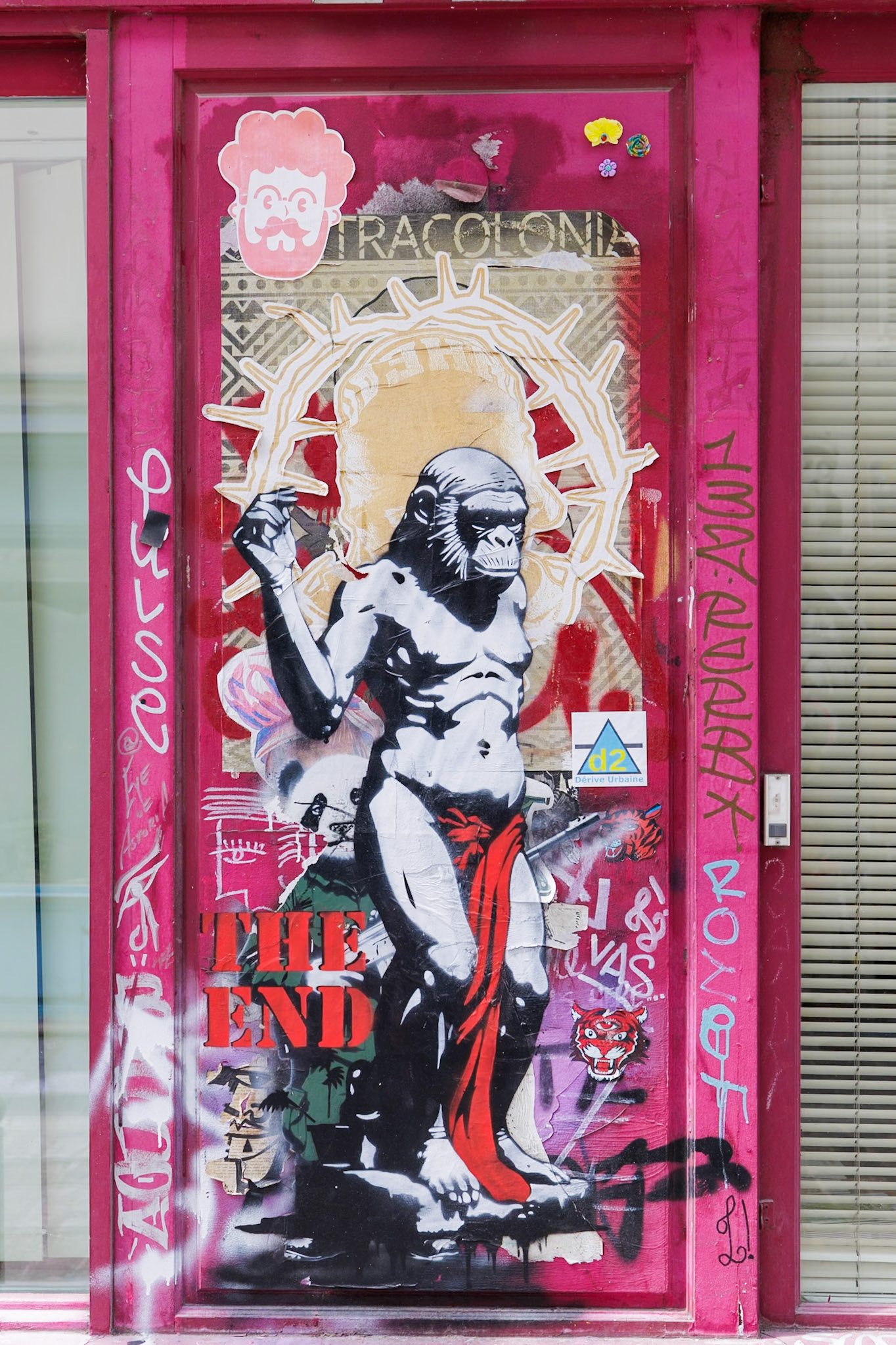 _2025-06-28__Canon__Canon EOS R3__ RF15-35mm F2.8 L IS USM__f/4.5__1/160 sec__Rue Dénoyez__Paris__France__48°52'18.2568" N 2°22'43.0932" E