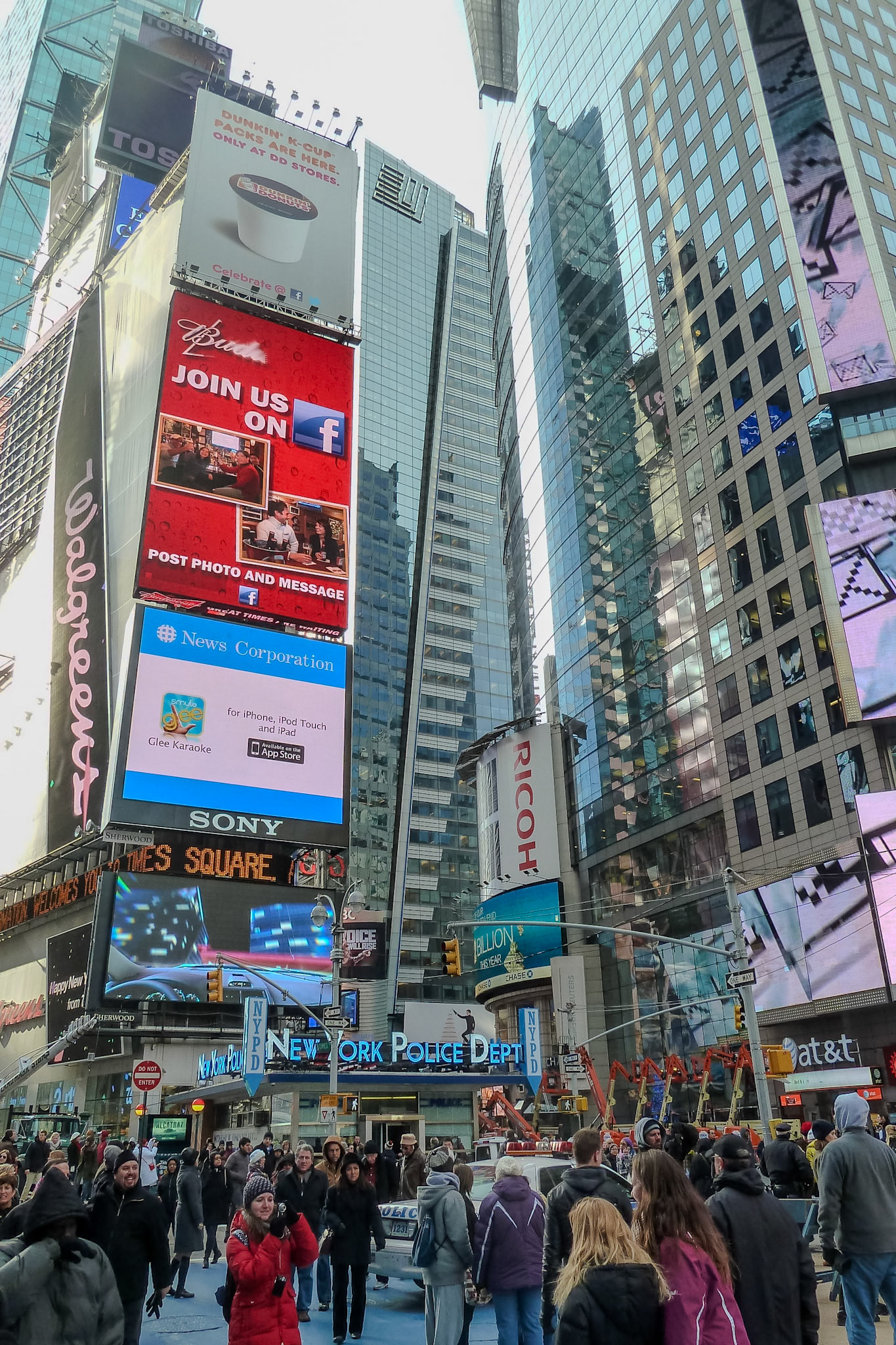 2011-12-29 12:02:48__f/4_1/125 sec_40°45'26.2296" N 73°59'9.2112" W