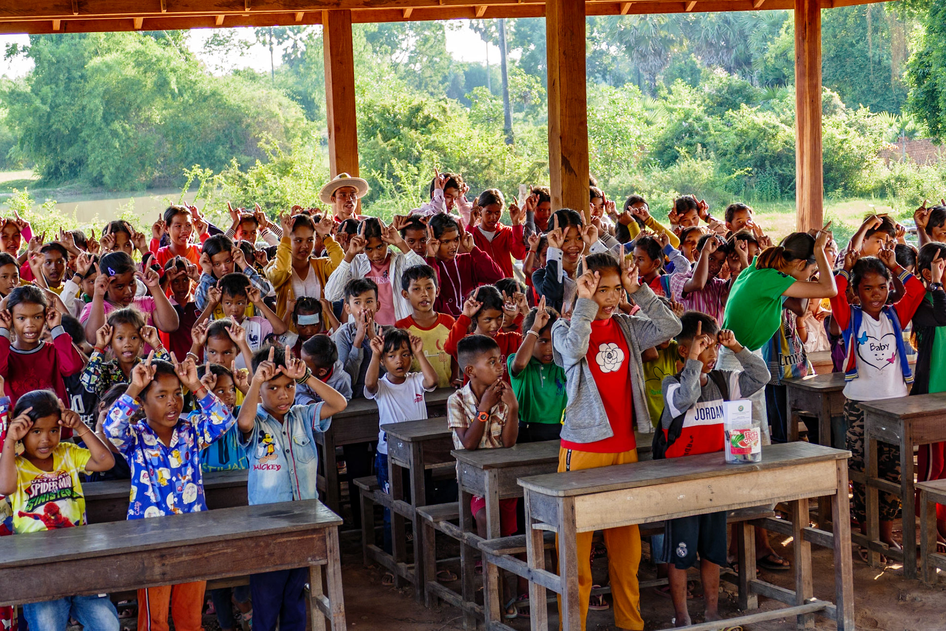 _2019-09-25__Panasonic__DMC-FZ1000__ __f/3.6__1/80 sec__National Road 138__Kampong Tralach__Cambodia__11°54'57.9204" N 104°45'56.4984" E