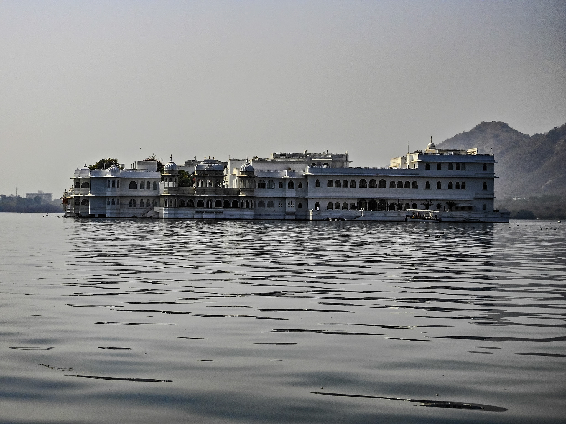 2018-02-21 10:50:12__f/4.8_1/2000 sec_Taj Lake Palace_Udaipur_India_