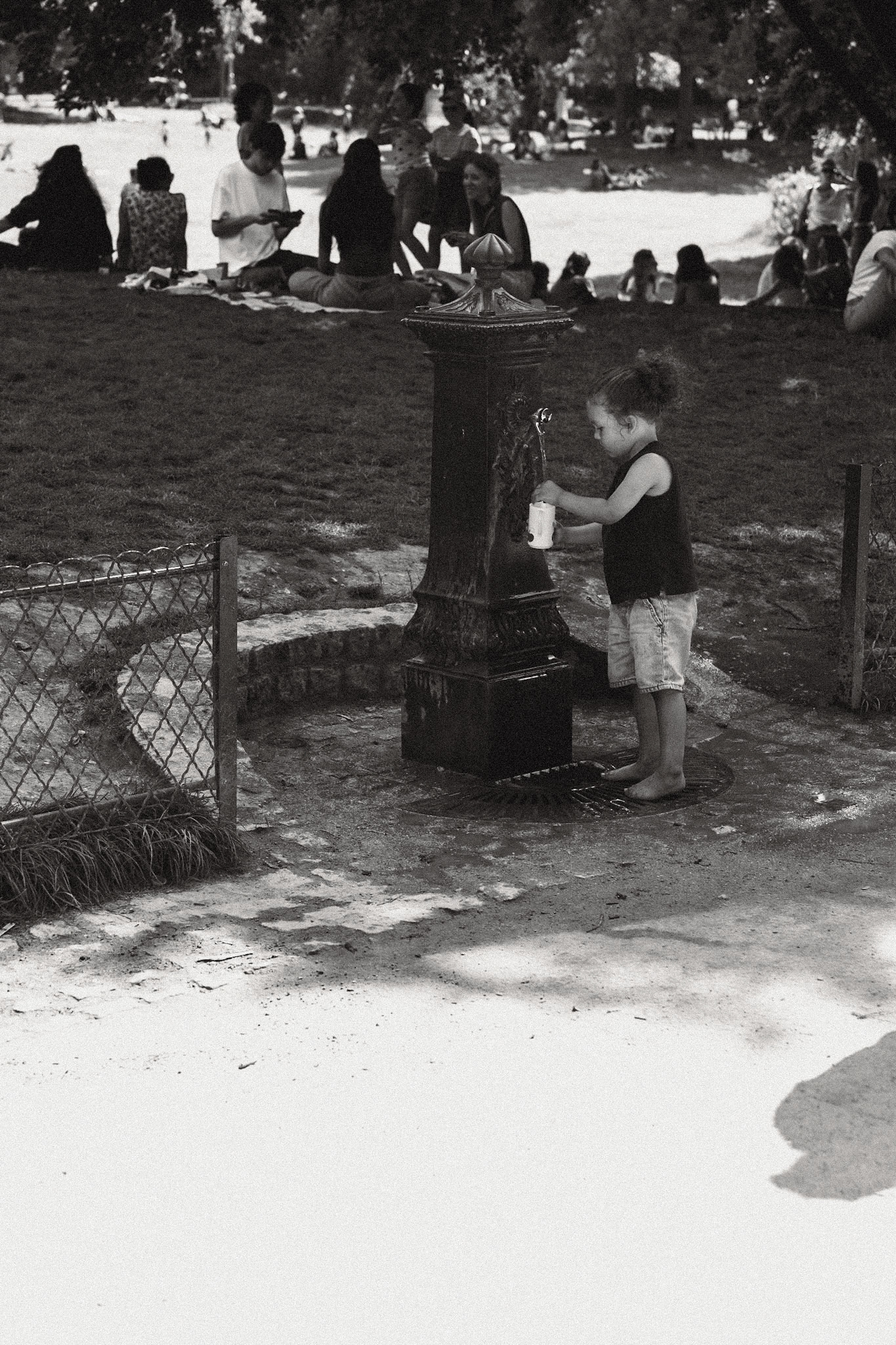 _2025-06-22__Canon__Canon EOS R3__ RF28-70mm F2.8 IS STM__f/5__1/250 sec__Avenue Ferdousi__Paris__France__48°52'45.9588" N 2°18'22.6188" E