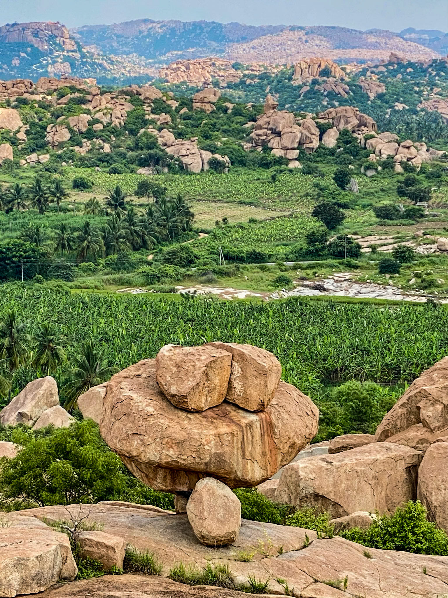 _2022-10-15__Apple__iPhone 11 Pro__ iPhone 11 Pro back triple camera 6mm f/2__f/2__1/530 sec____Haampi__India__