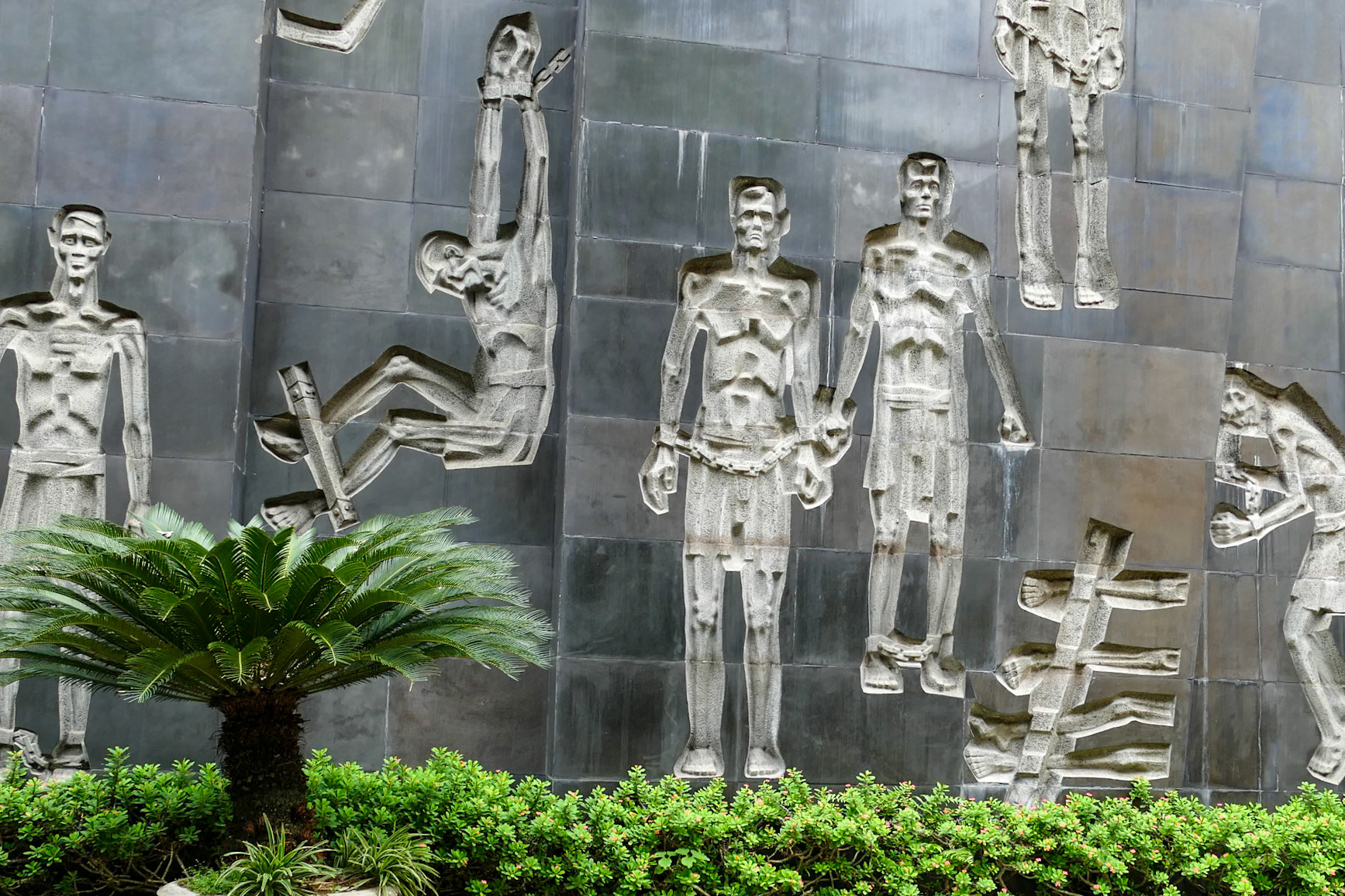 2019-09-04 13:49:23__f/2.8_1/160 sec_