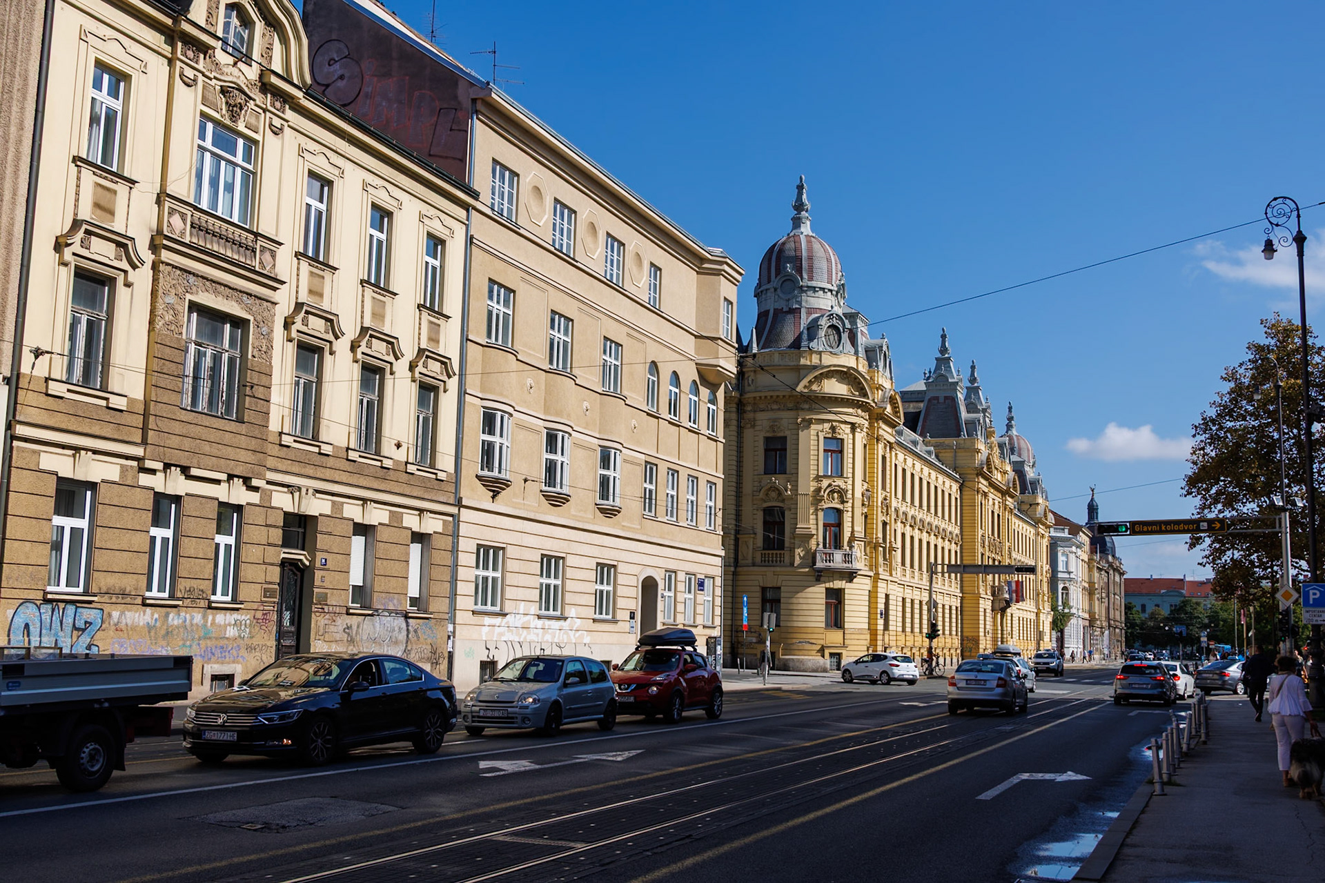 _2024-09-25__Canon__Canon EOS R3__ RF24-240mm F4-6.3 IS USM__f/9__1/250 sec__Kuća Folnegović__City of Zagreb__Croatia__45°48'18.2808" N 15°58'34.3848" E