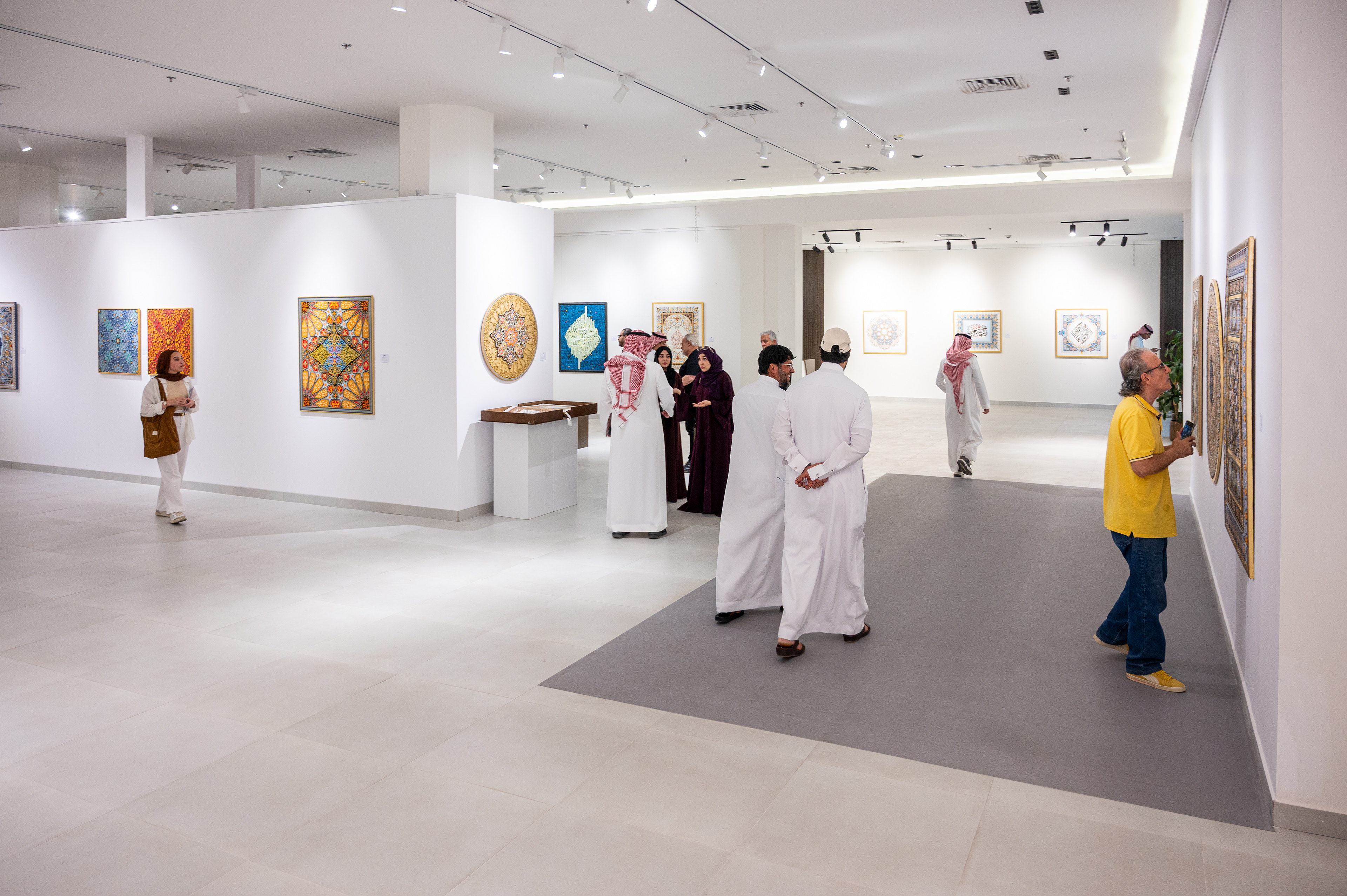 visitors in Marsami gallery in riyadh