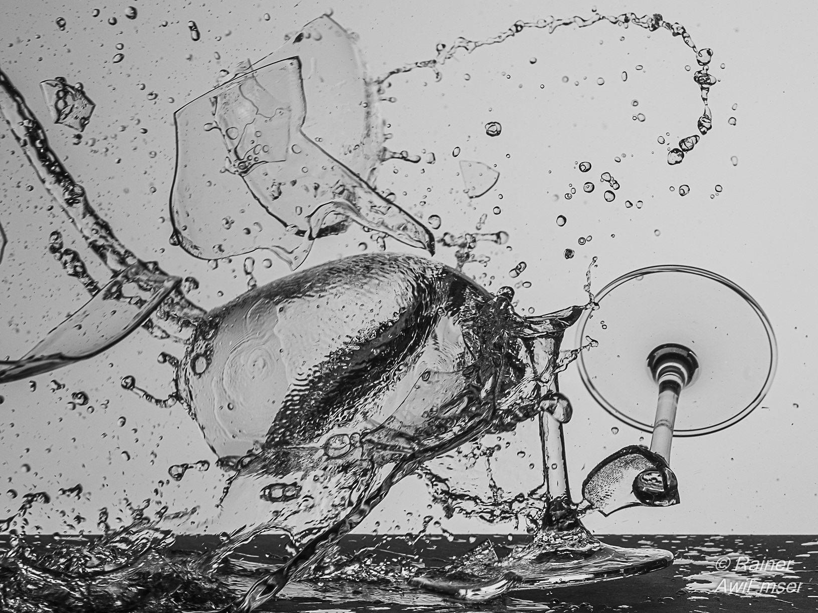 Crash Aufnahmen mit Weingläsern