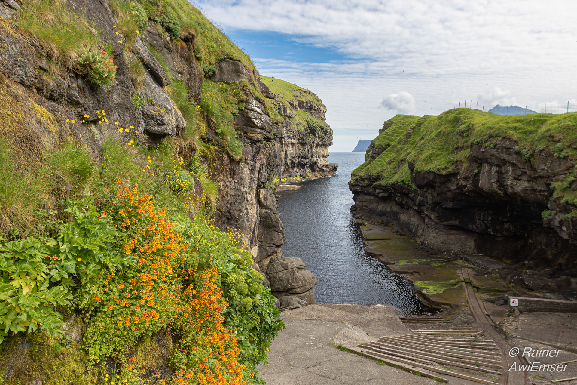 Naturhafen/Gorge in Gjógv, Insel Eysturoy, Färöer
