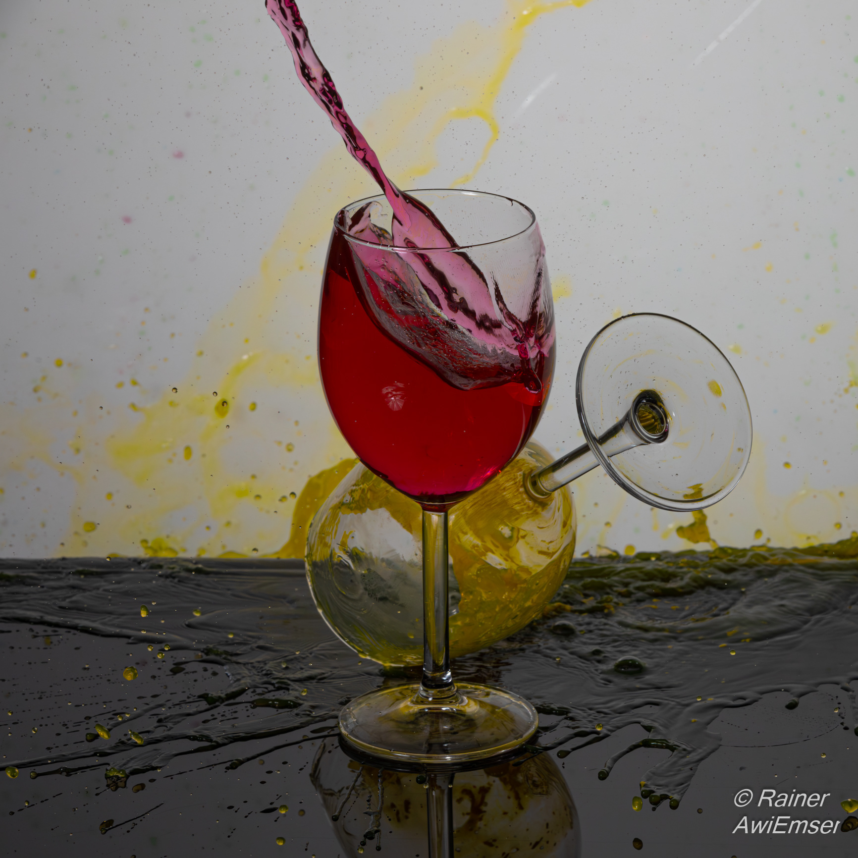 Crash Aufnahmen mit Weingläsern
