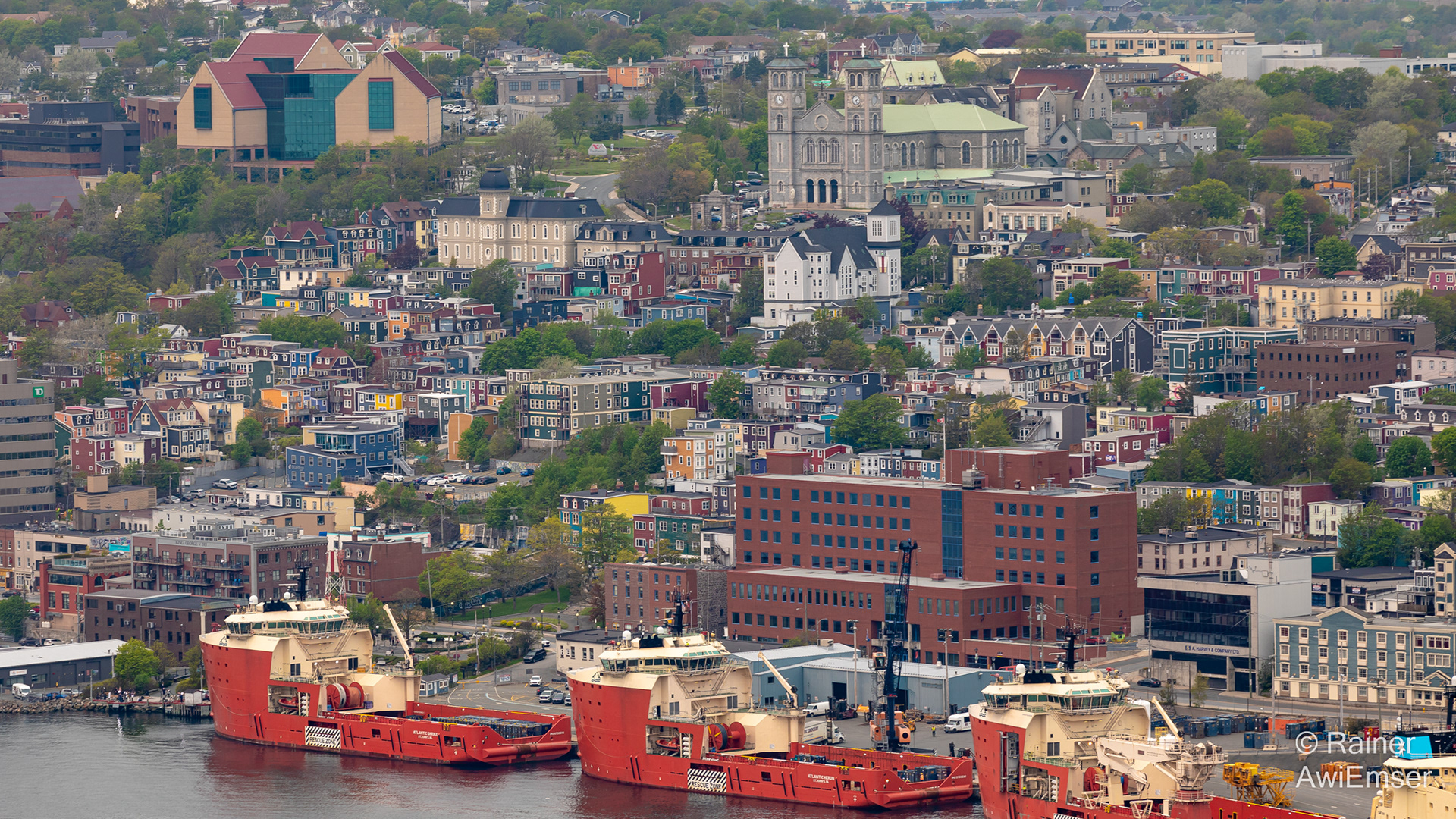 Blick vom Signal Hill auf die Provinzhauptstadt St. John's; bunte Häuser, Altstadt von St. John's
