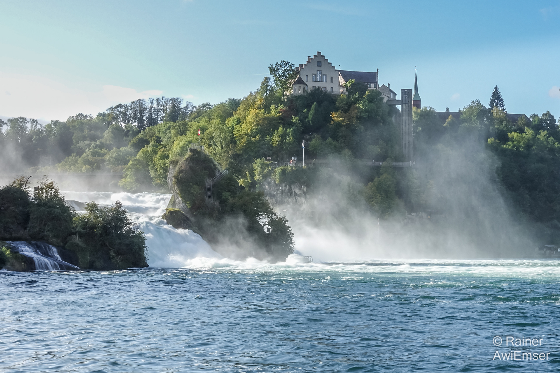 Rhein-Mythos, Bilderreise von den Schweizer Bergen bis zur Nordsee. Rheinfall von Schaffhausen, Schloss Laufen
