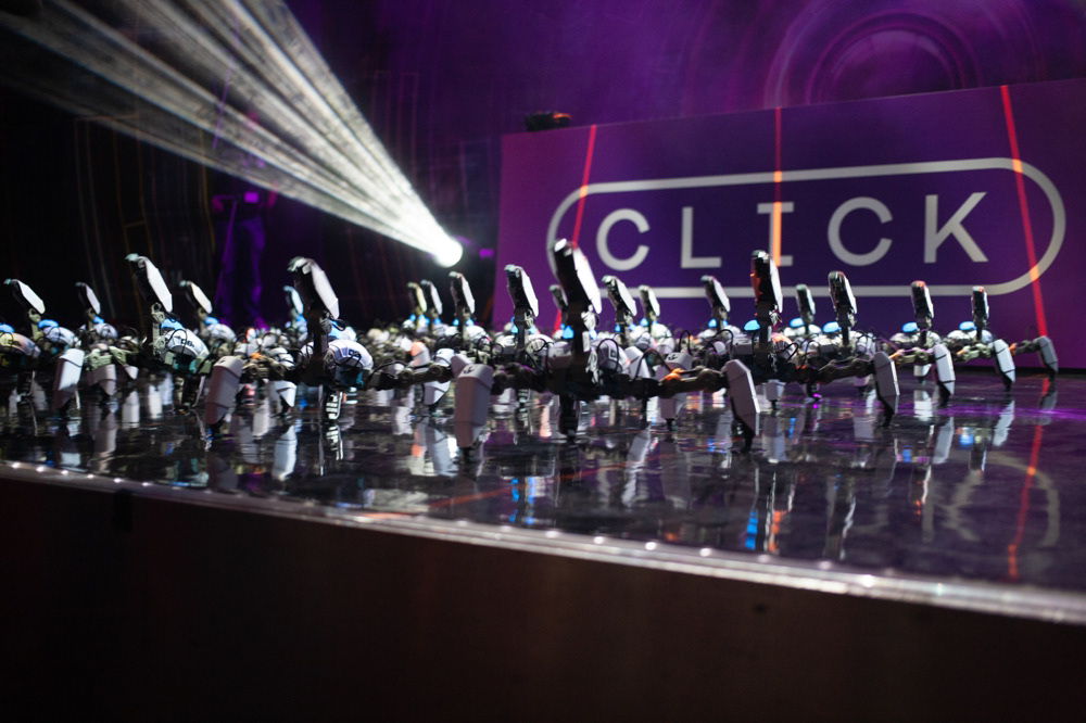 Mekamon Robots perform a dance routine to Daft Punk