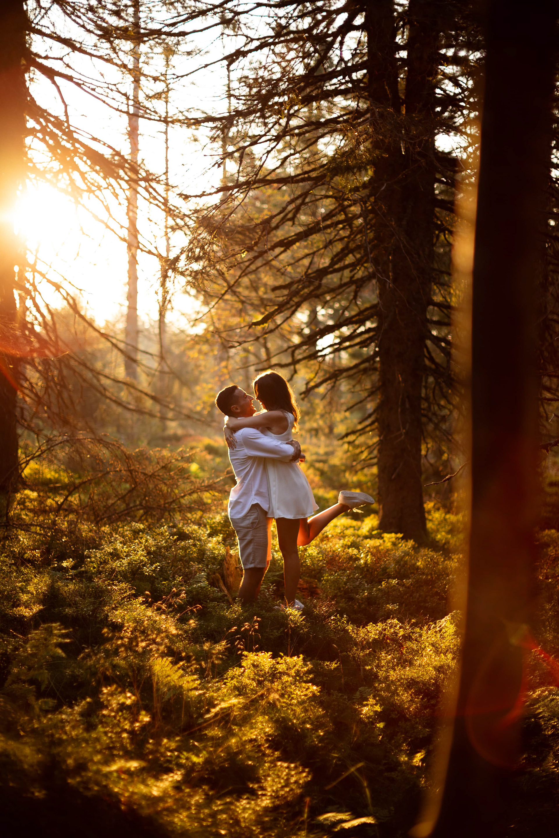 Séance couple en forêt