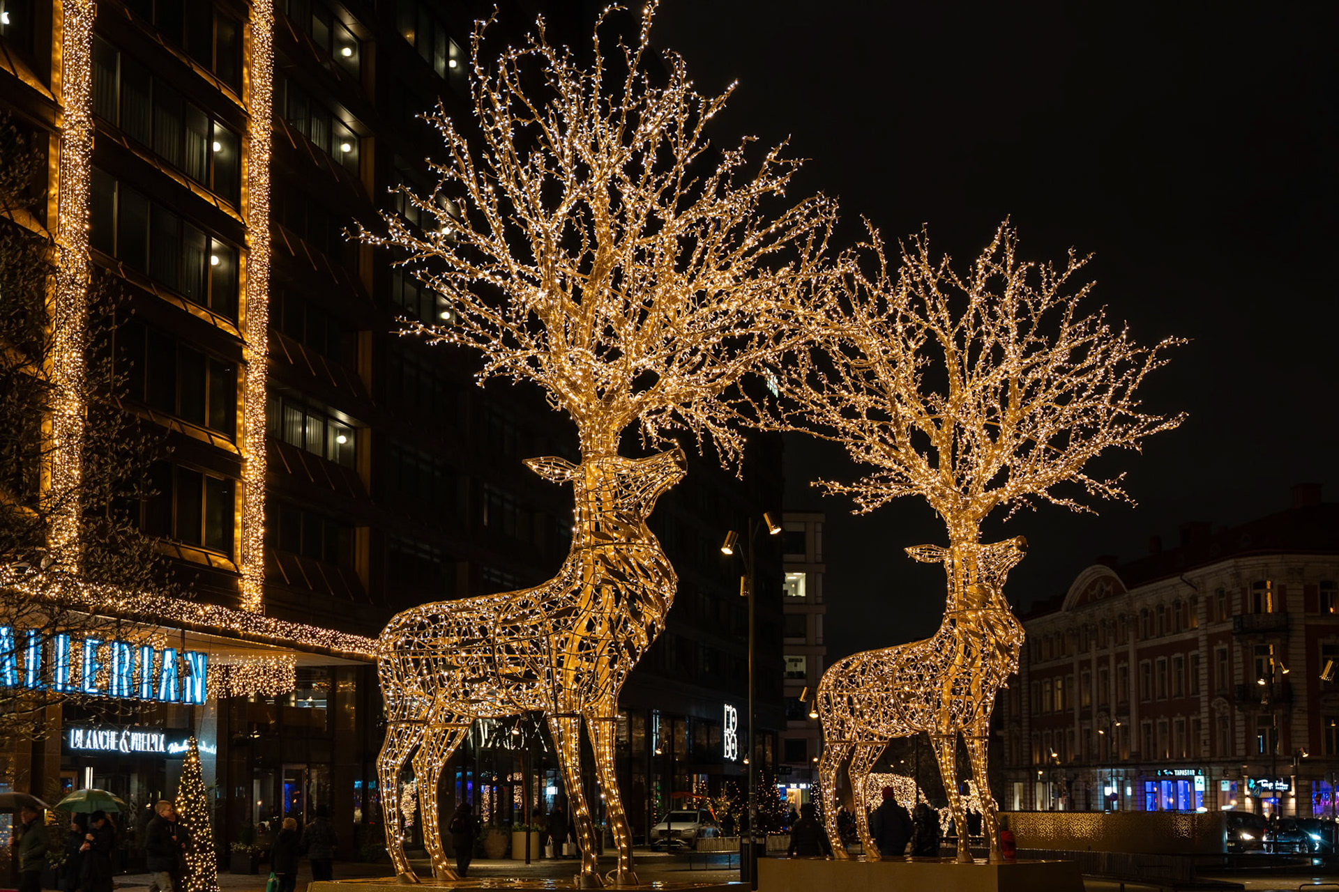 na ulici Brunkebergstorg...