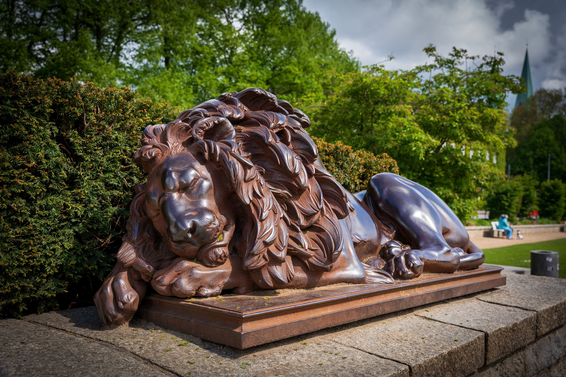 Lev před holštýnskou bránou