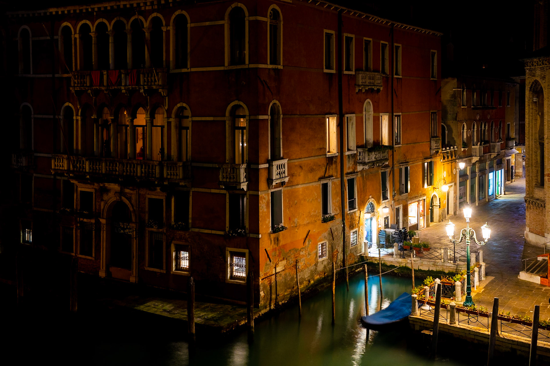 Late night unloading