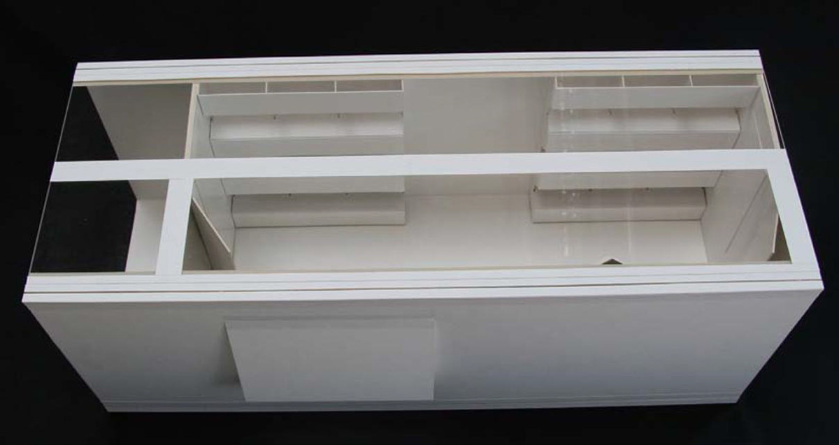 Paper prototype for an emergency shelter with folding and folding mechanisms.