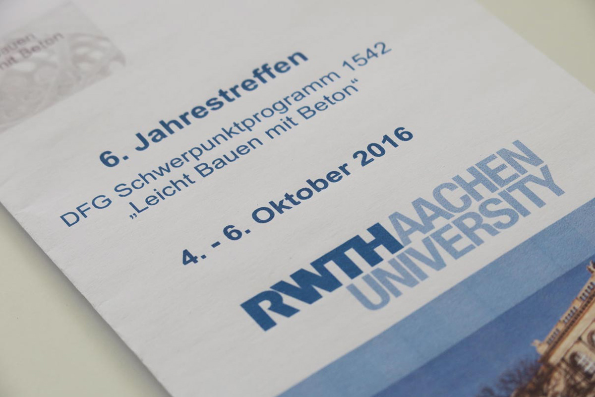 Kristina Wißling gave a lecture on origami mechanisms and structures followed by a workshop at the RWTH Aachen.
