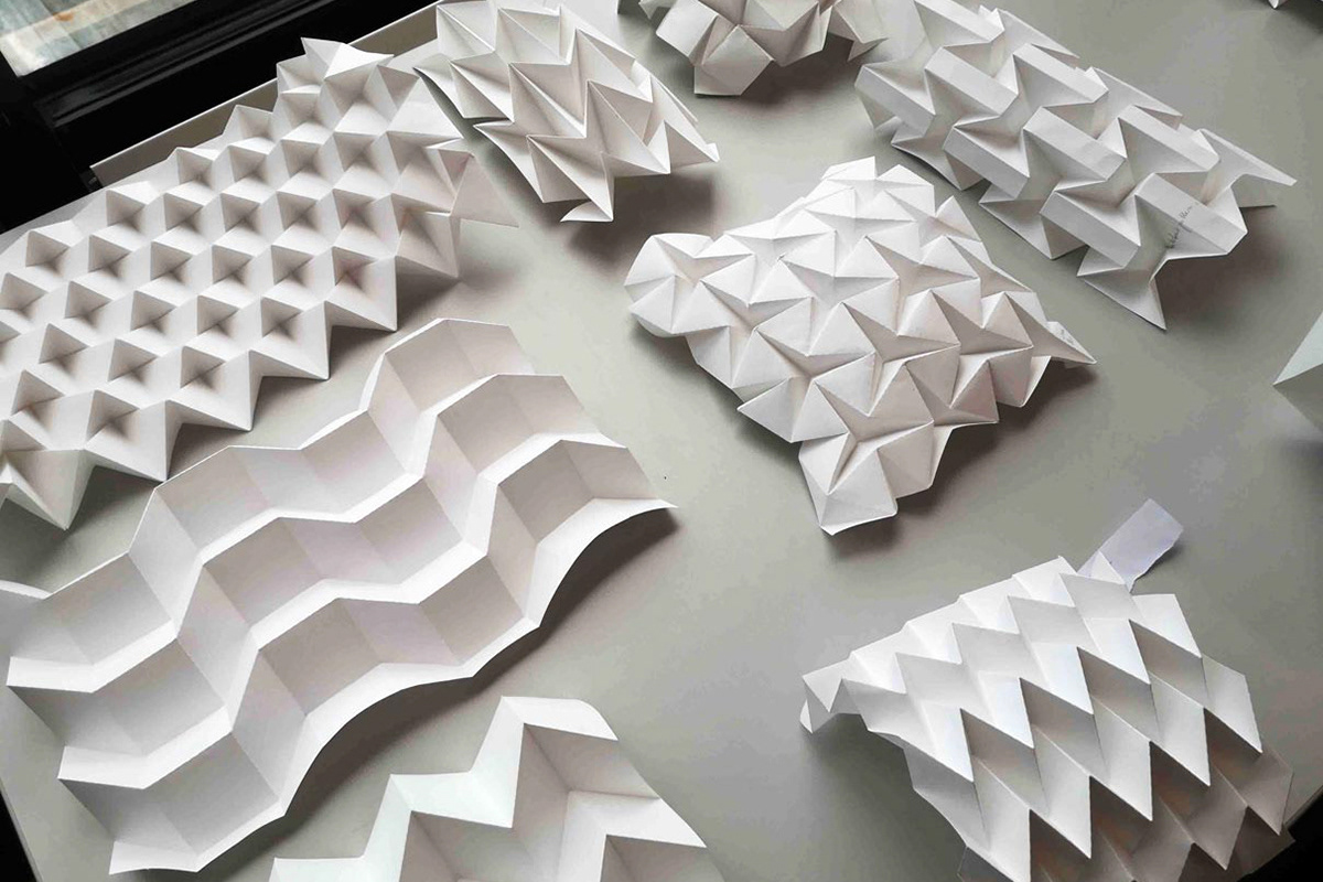 Large-format paper structures that were created during the workshop at ETH Zurich in a workshop with Kristina Wißling.
