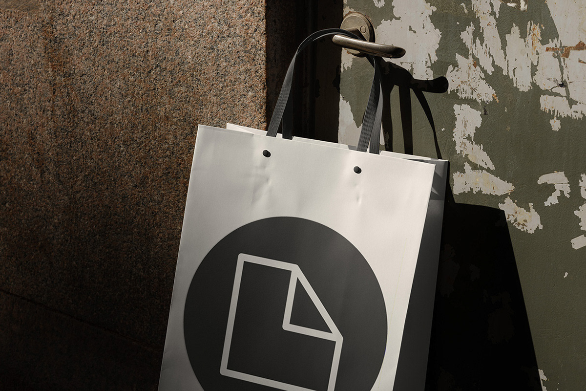 Shopping bag with the logo of Kristina Wissling to buy limited editions and origami unique pieces.