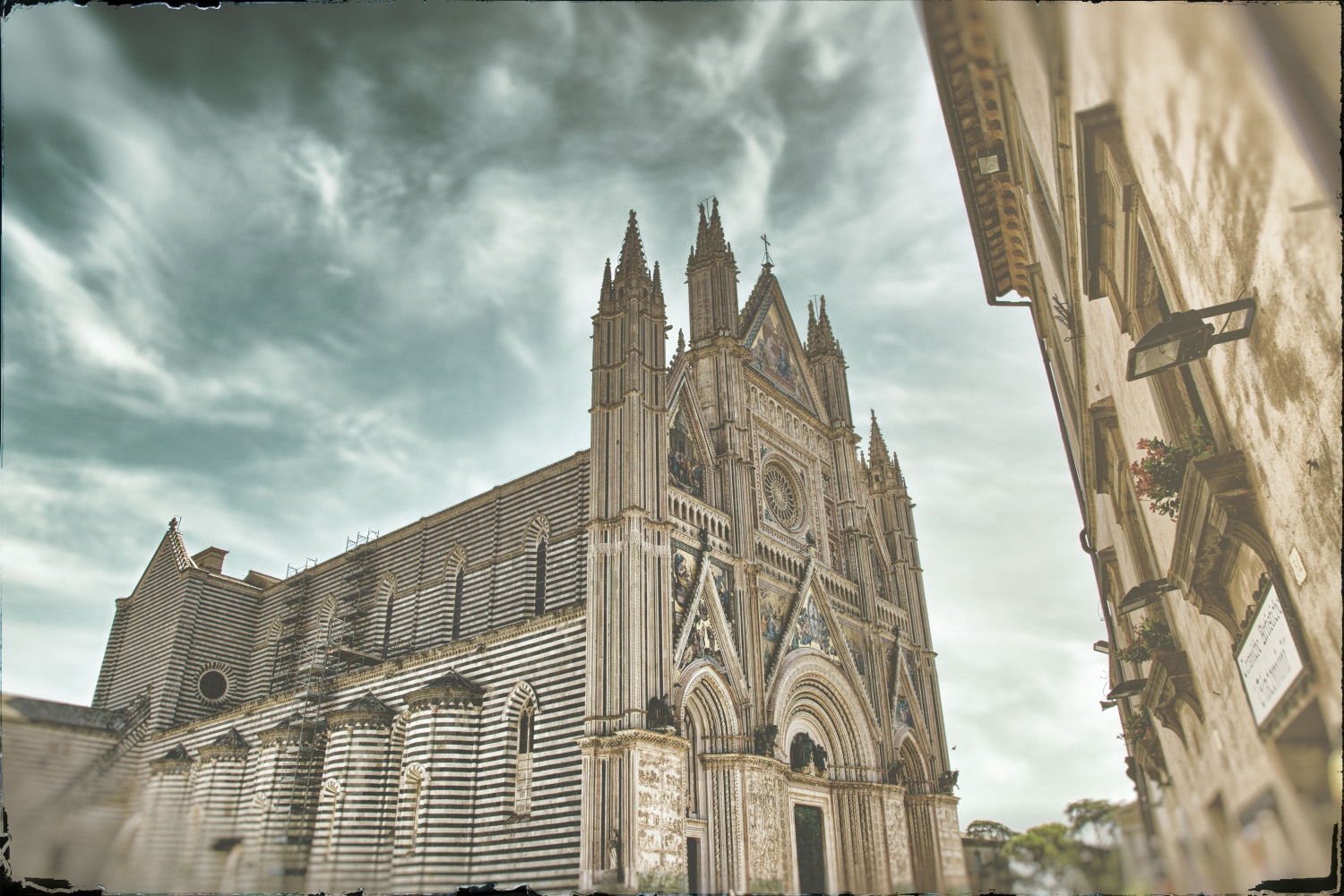 CATTEDRALE DI SANTA MARIA ASSUNTA (DUOMO DI ORVIETO)