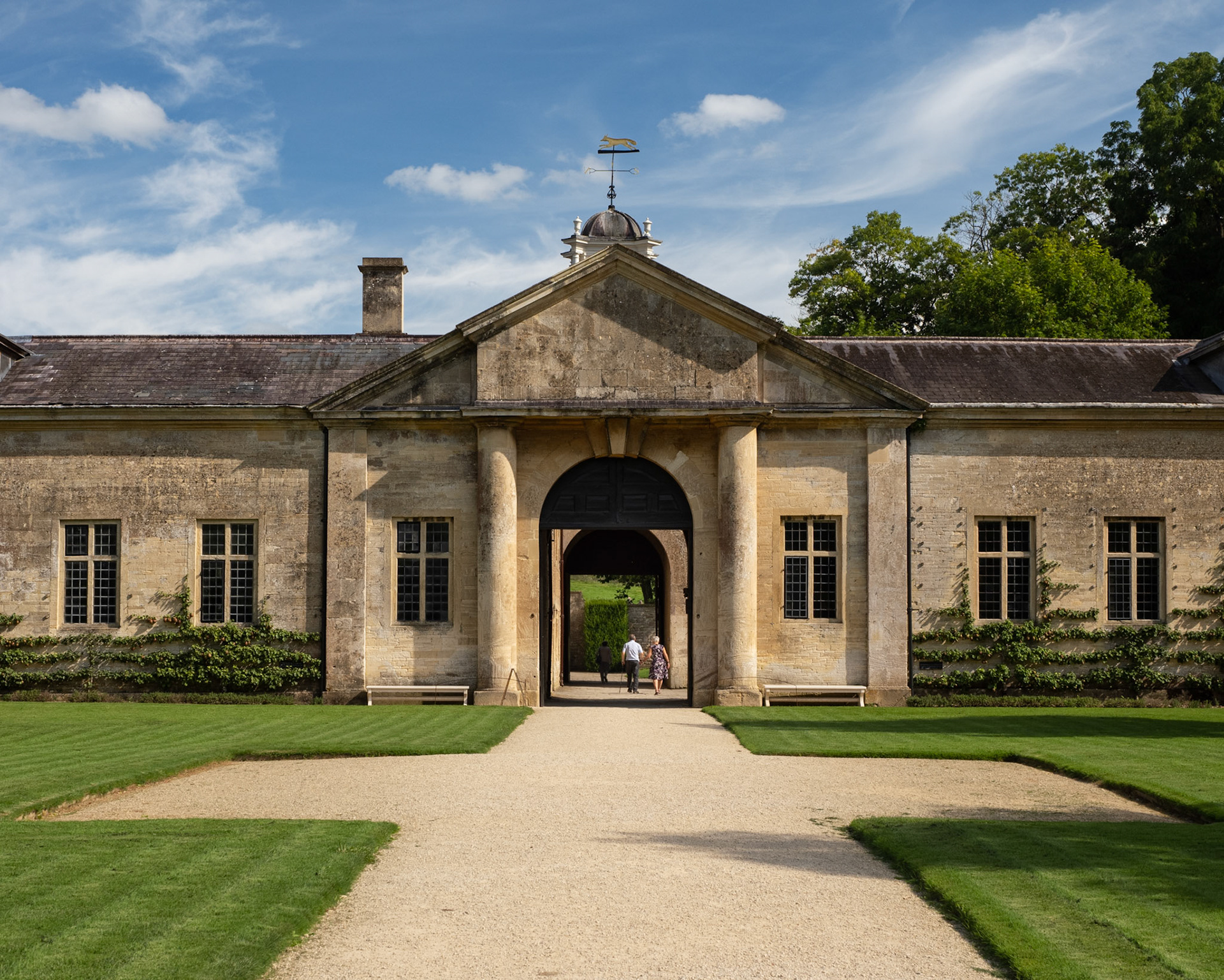 NT Dyrham Park