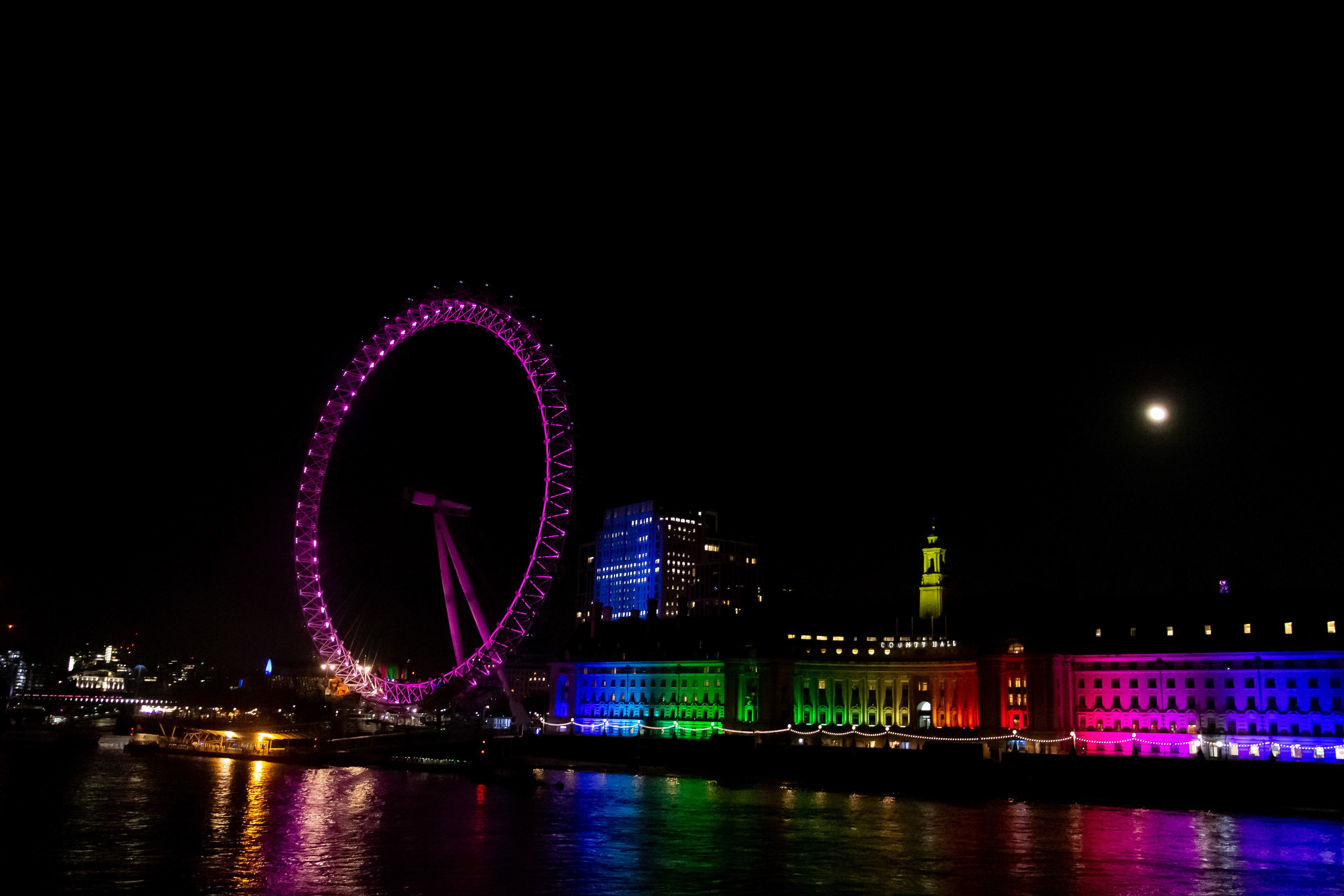 London Eye vista da Ponte de Westminster