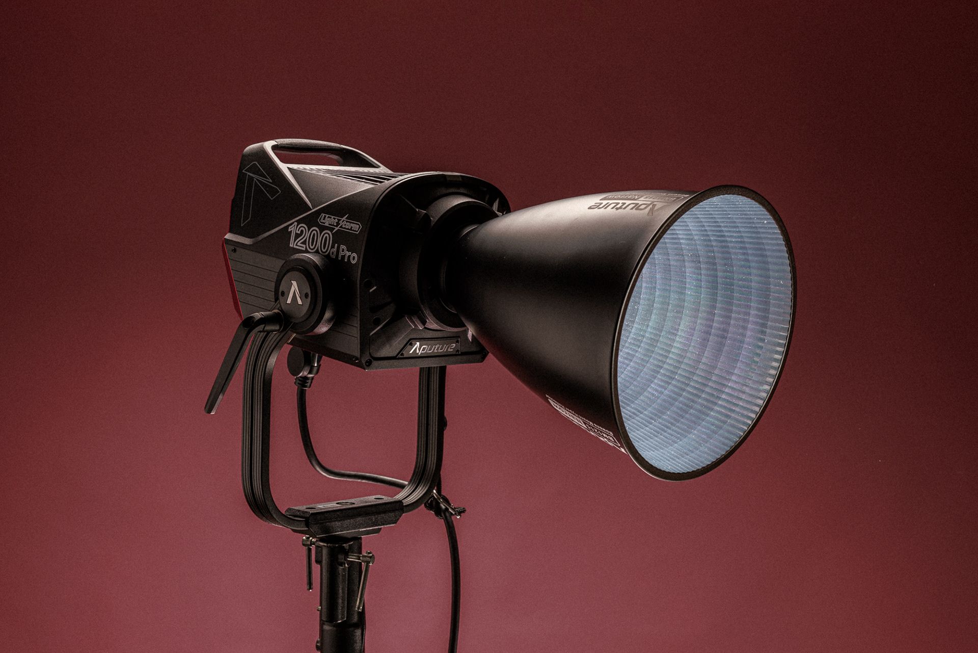 Aputure Lightstorm 1200D Pro
