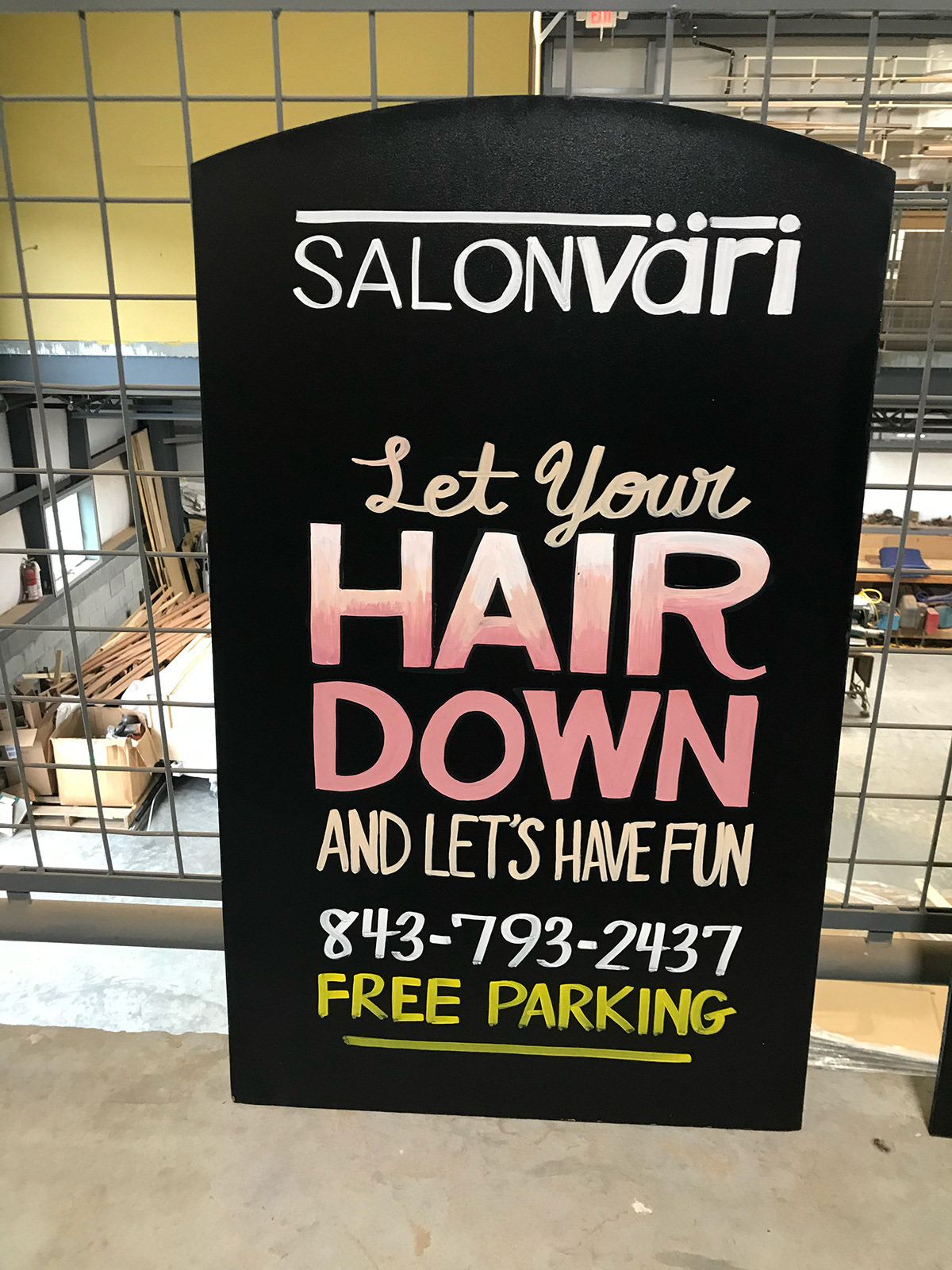Salon Vari a-frame sign —with room for an arrow at top