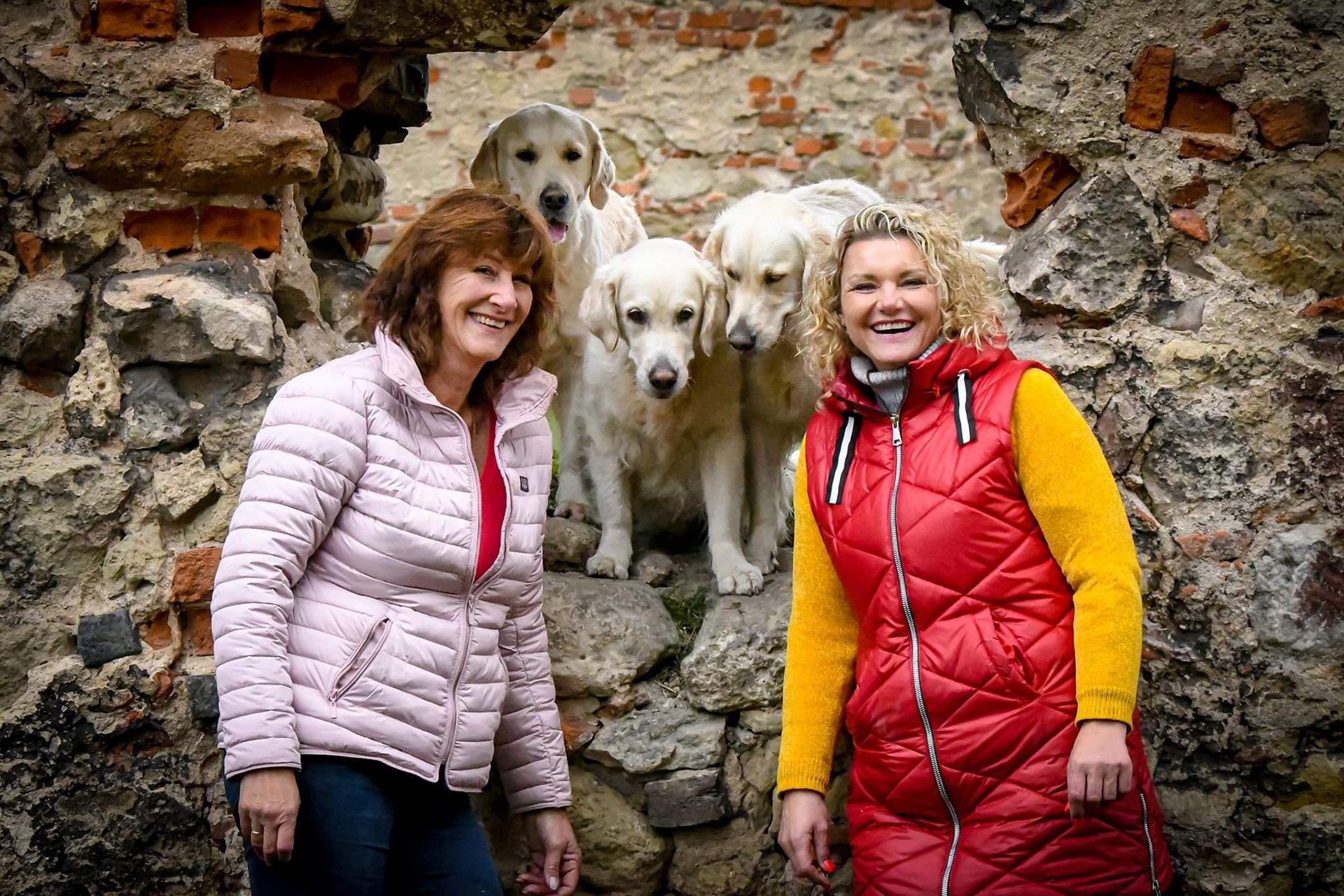 Maminka Růženka ,sestra Surrinka, Shanti, já a Evička