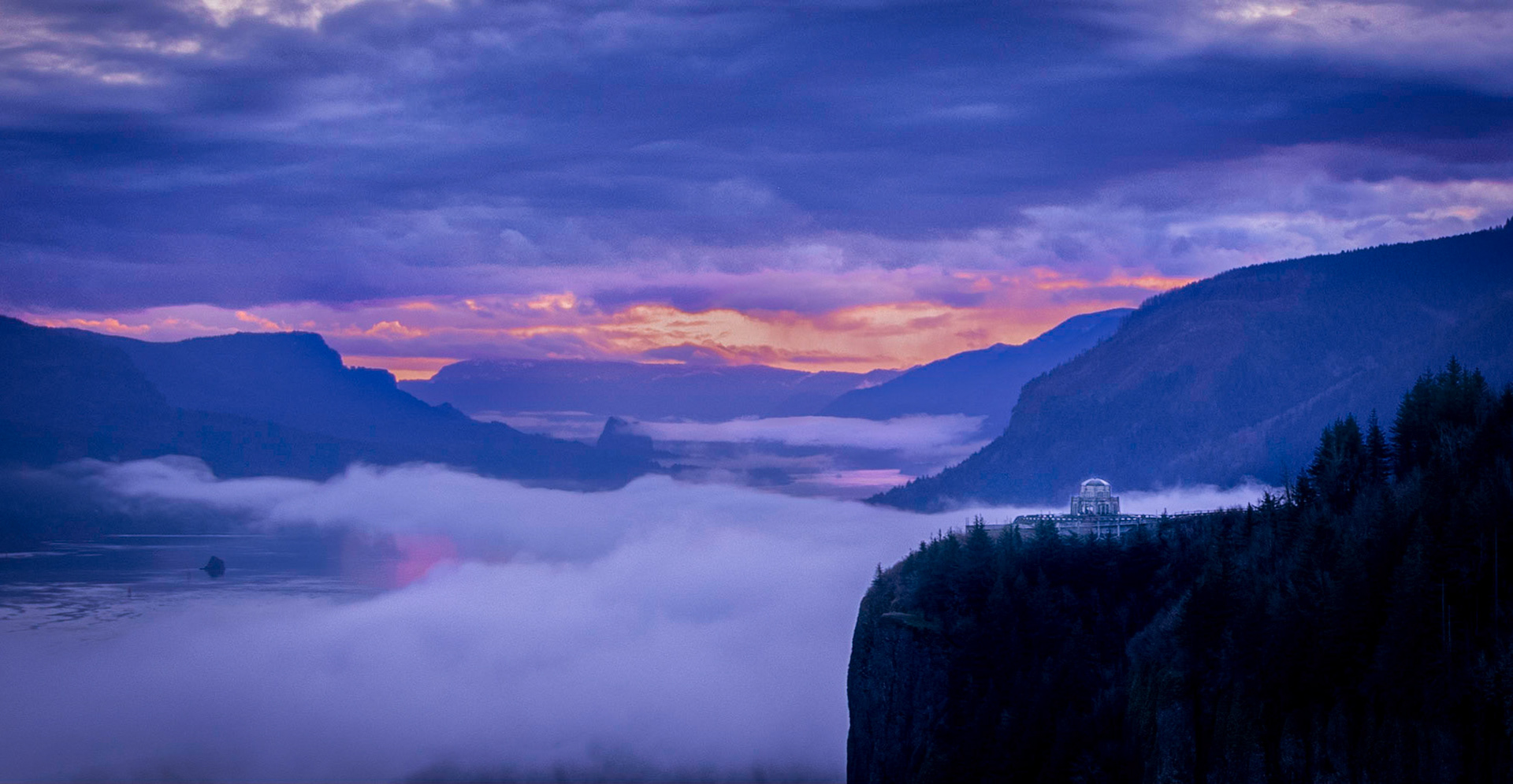 First light casts its morning colors on the Columbia River.