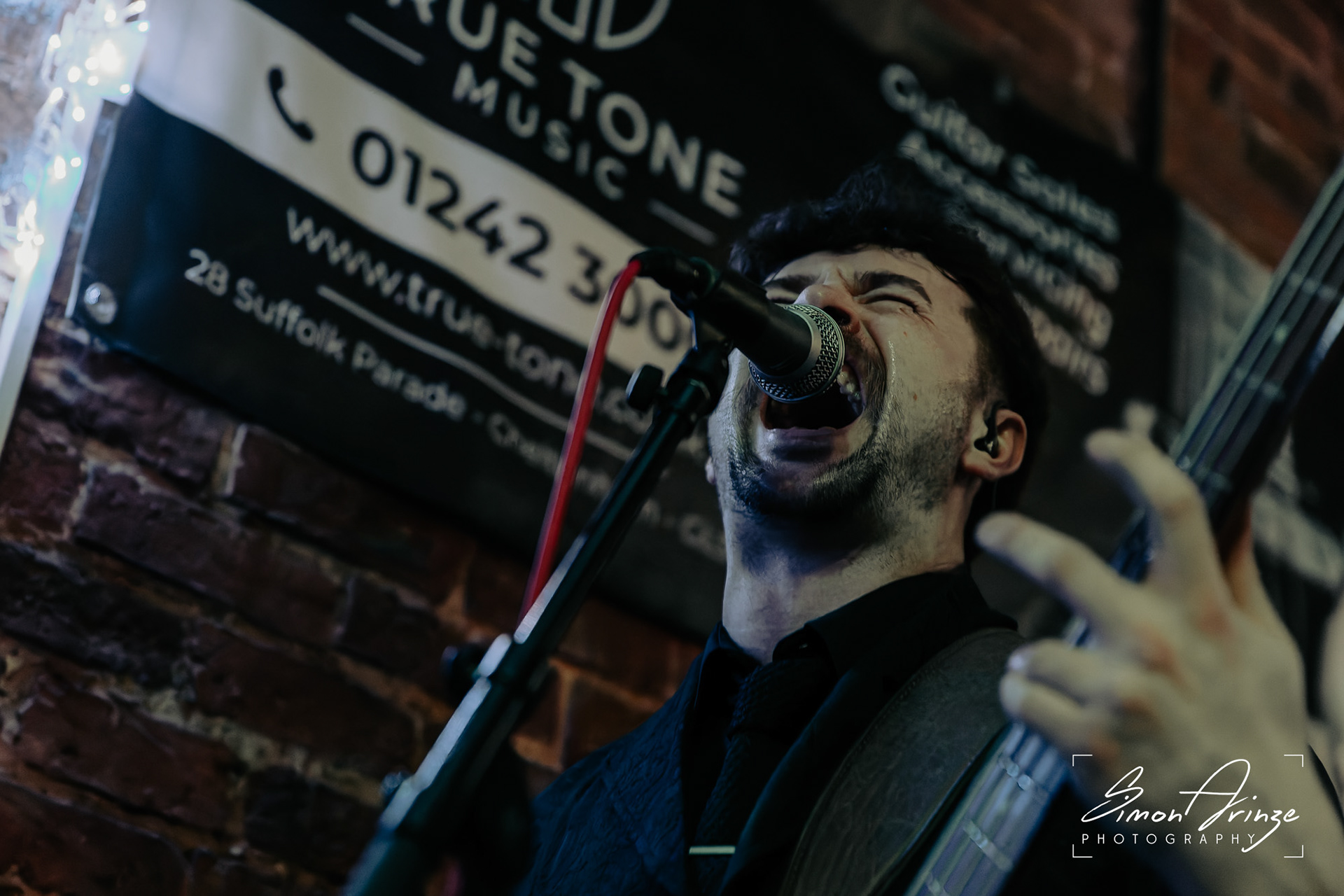 Frozen Oceans - Frog & Fiddle, Cheltenham - 24/01/2025 - Simon Arinze Photography