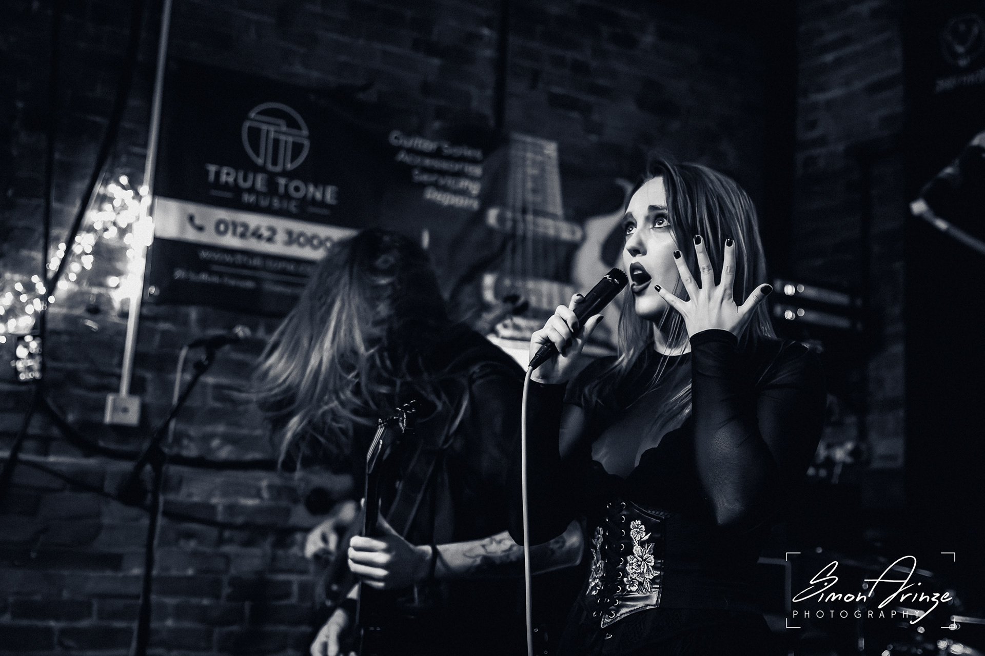 Frozen Oceans - Frog & Fiddle, Cheltenham - 24/01/2025 - Simon Arinze Photography