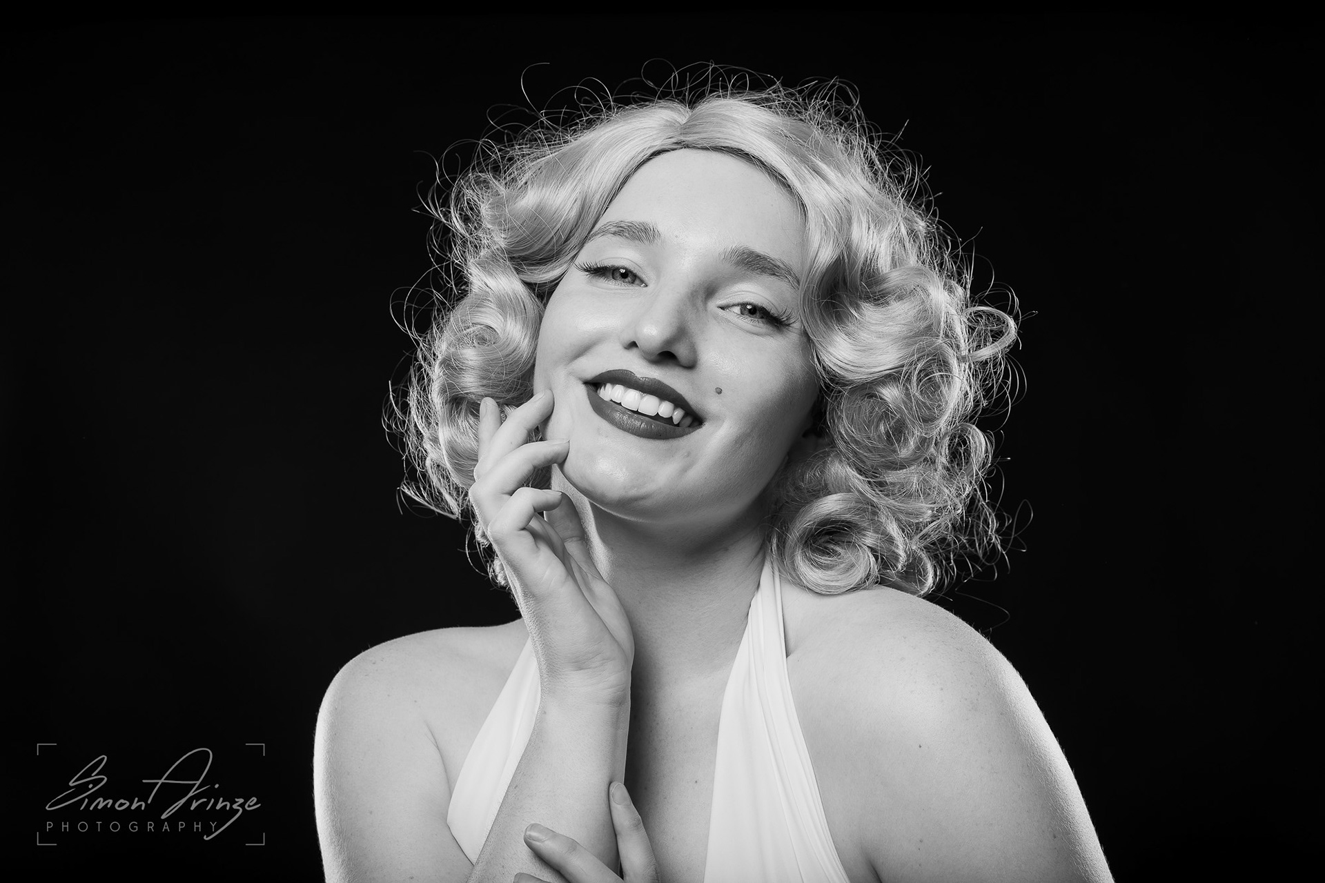 Ivy Costumes - "Marilyn Monroe" - Alastair Currill Studio, Bourton-on-the-Water - 09/07/2026 - Simon Arinze Photography