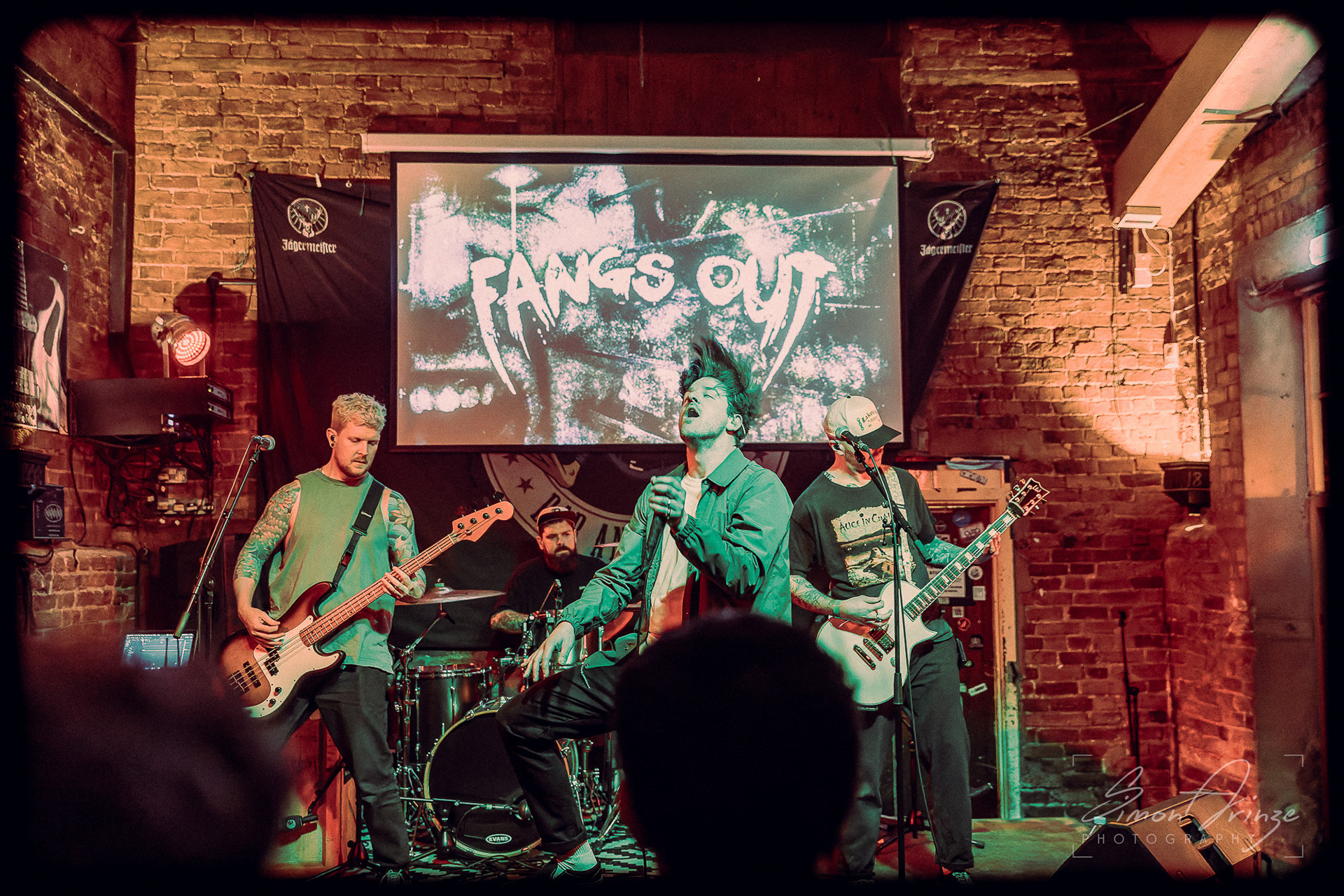 Fangs Out - Frog & Fiddle, Cheltenham - 20/02/2026 - Simon Arinze Photography